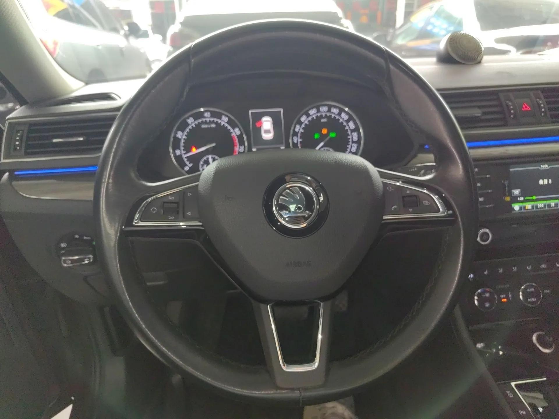 Skoda Superb 2016 TSI330 DSG Smart Drive Edition — миниатюра 13