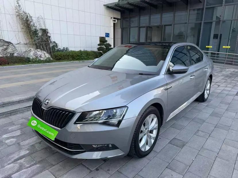 Skoda Superb 2018 TSI330 DSG Comfort Edition China V Standard — миниатюра 1