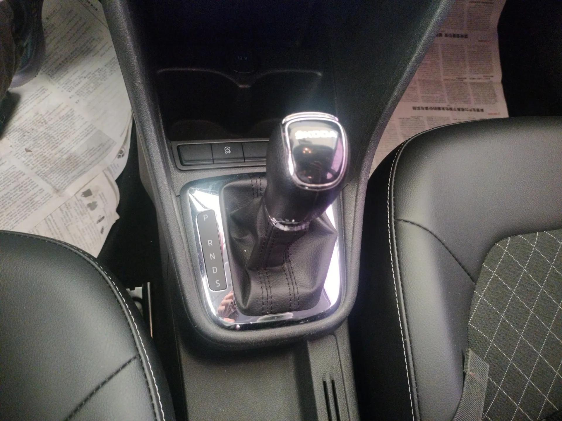 Skoda Rapid 2019 1.5L Automatic Comfort Edition China V Standard — миниатюра 17