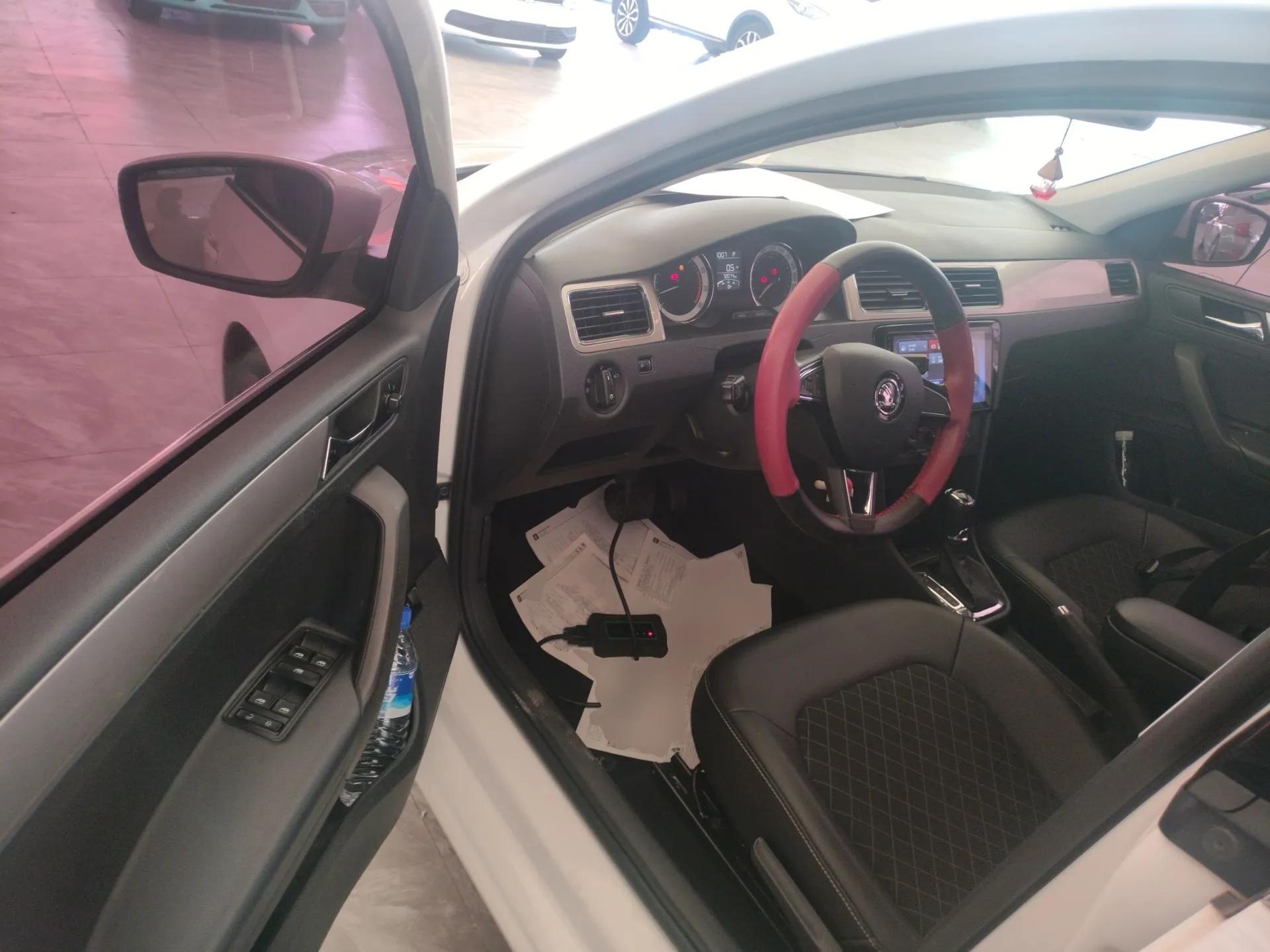 Skoda Rapid 2019 1.5L Automatic Comfort Edition China V Standard — миниатюра 19
