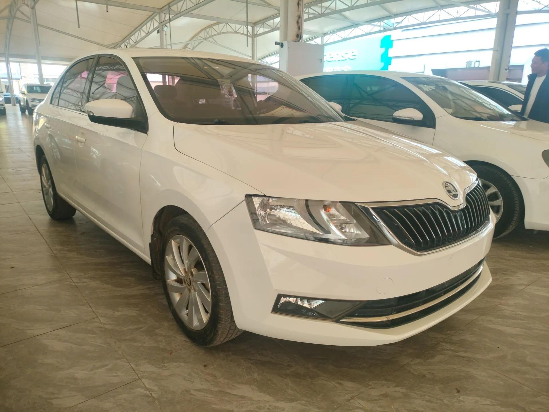 Skoda Rapid 2019 1.5L Automatic Comfort Edition China V Standard — миниатюра 3