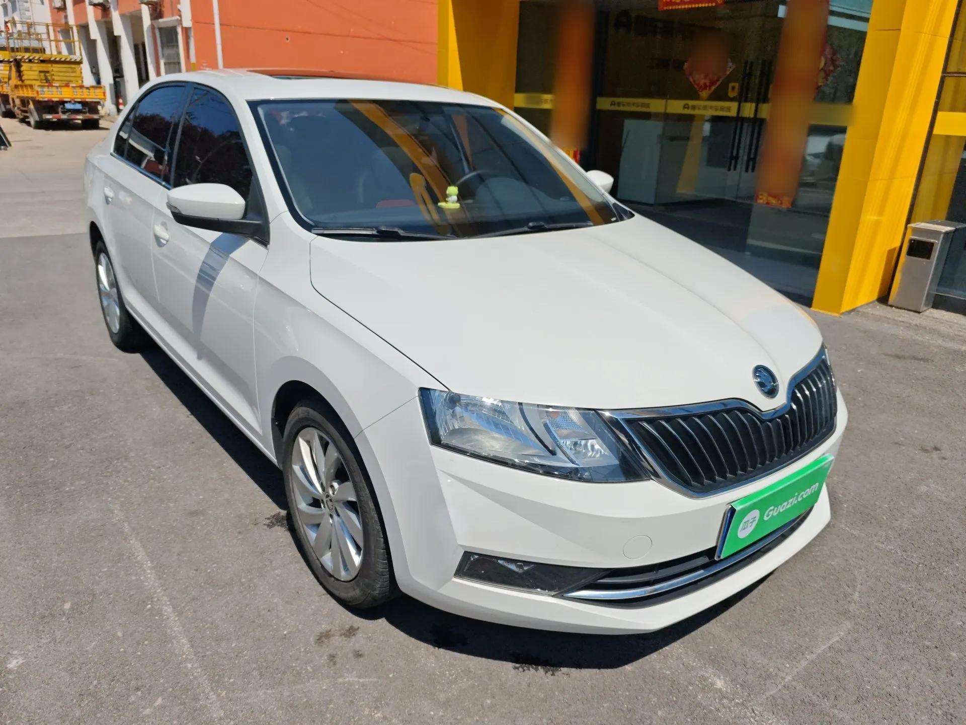 Skoda Rapid 2019 1.5L Automatic Comfort Edition China V Standard — миниатюра 3