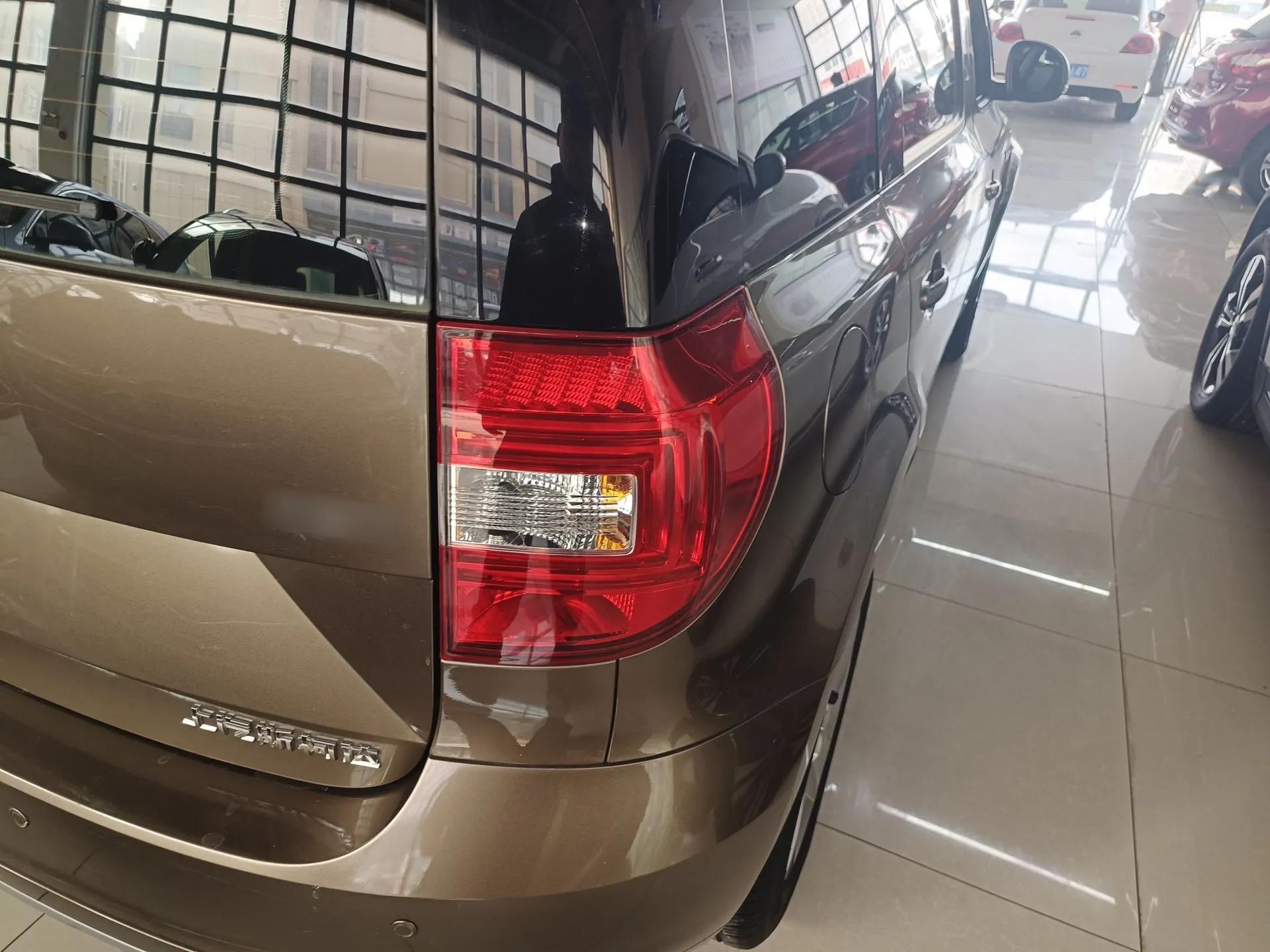 Skoda Yeti 2017 TSI280 DSG Advanced Edition — миниатюра 7