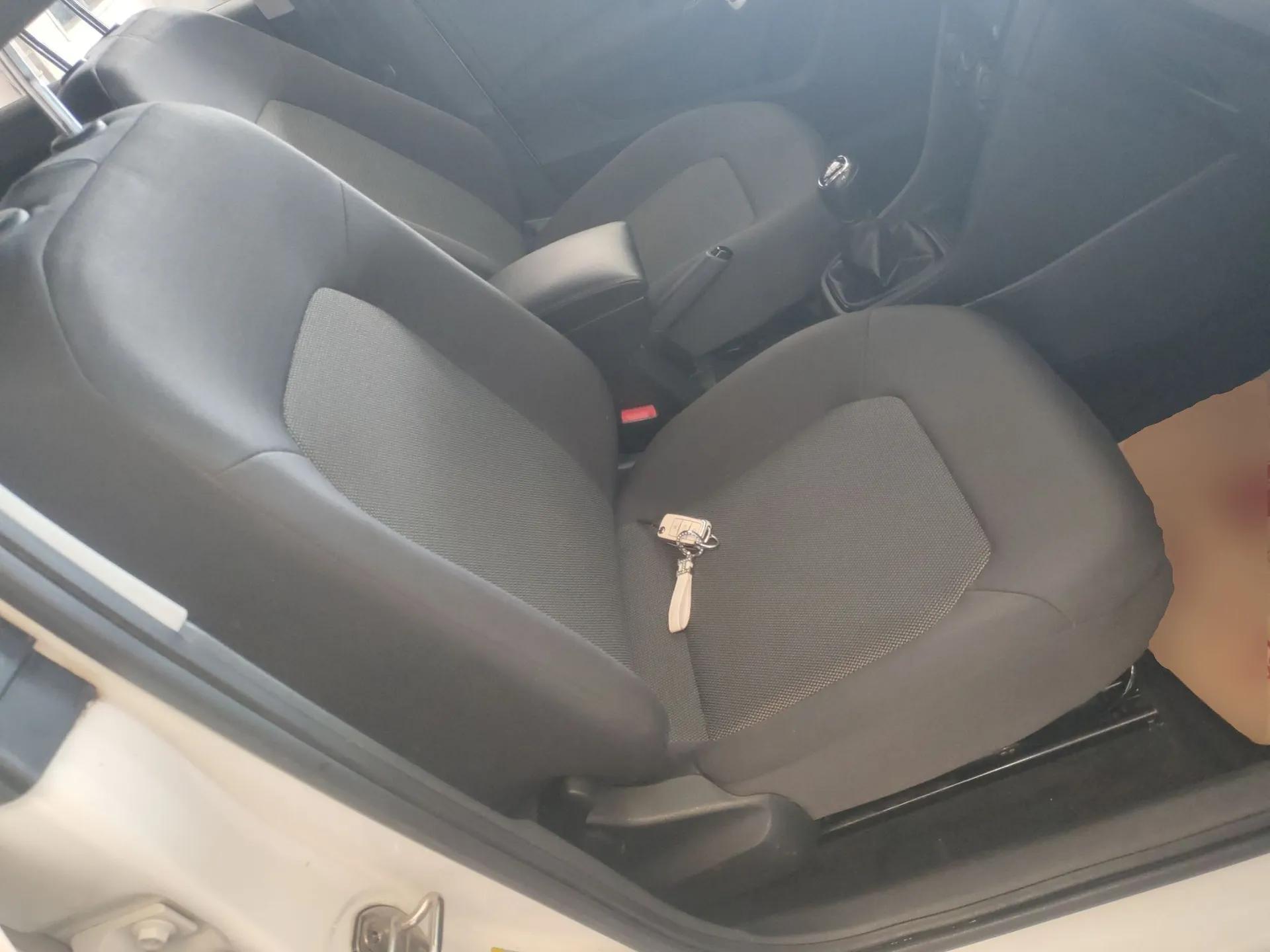 Skoda Rapid Spaceback 2016 Revised Version 1.4L Manual Front-Drive Edition — миниатюра 23
