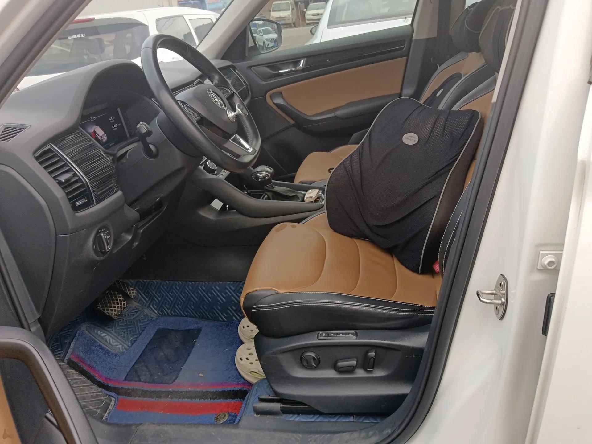Skoda Kodiaq GT 2019 TSI330 Two-Wheel-Drive Luxury Edition China VI Standard — миниатюра 18