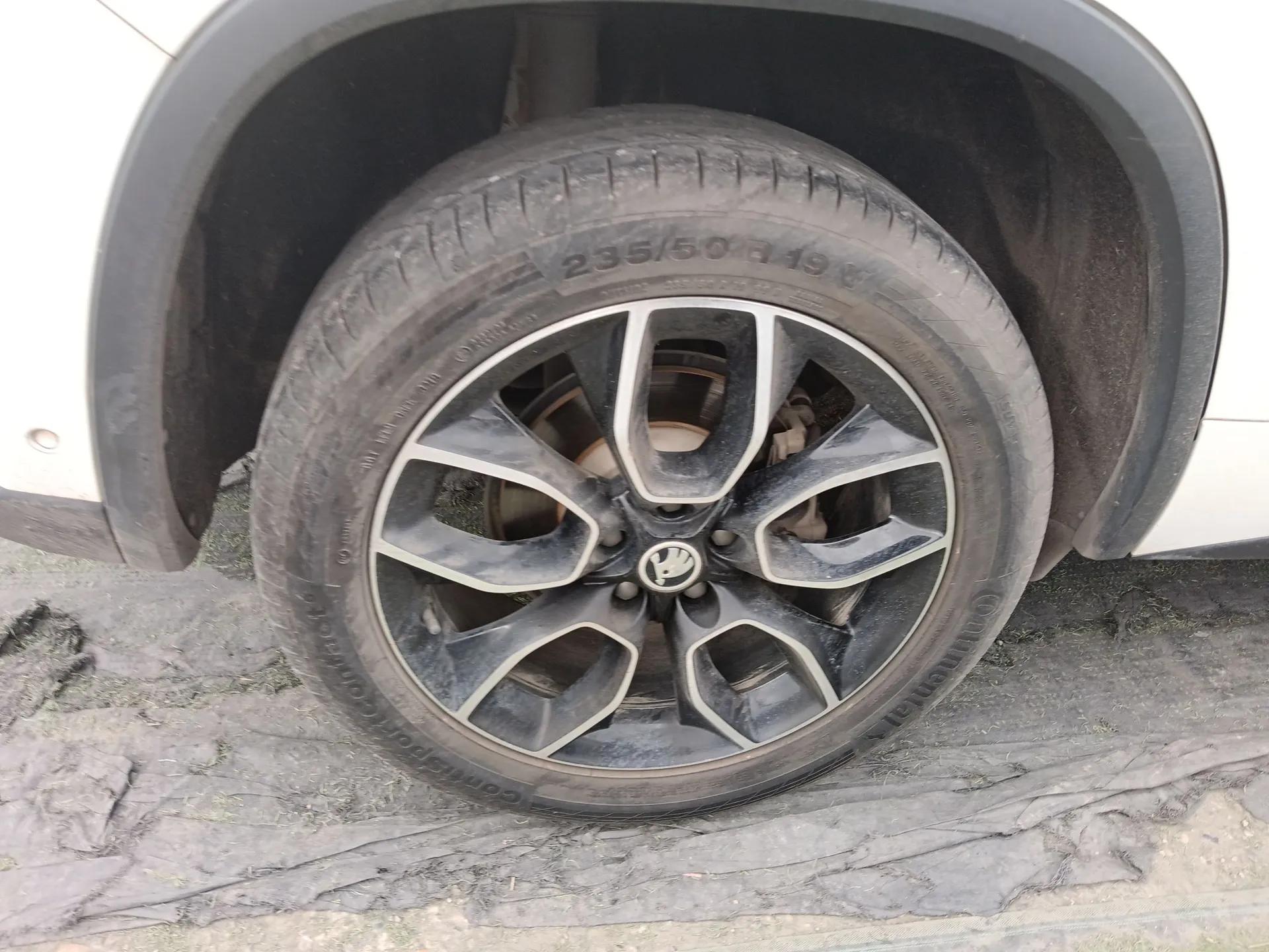 Skoda Kodiaq GT 2019 TSI330 Two-Wheel-Drive Luxury Edition China VI Standard — миниатюра 10