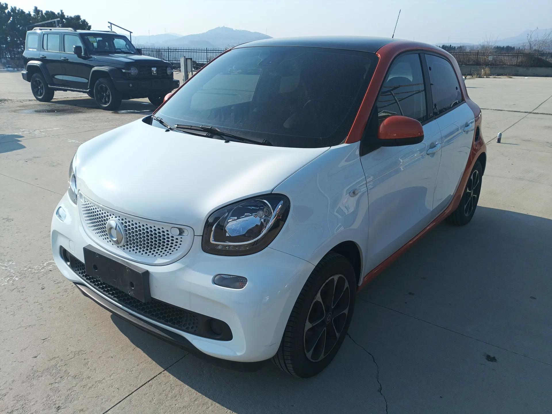 smart forfour 2016 1.0L 52 kW Passion Edition — миниатюра 1
