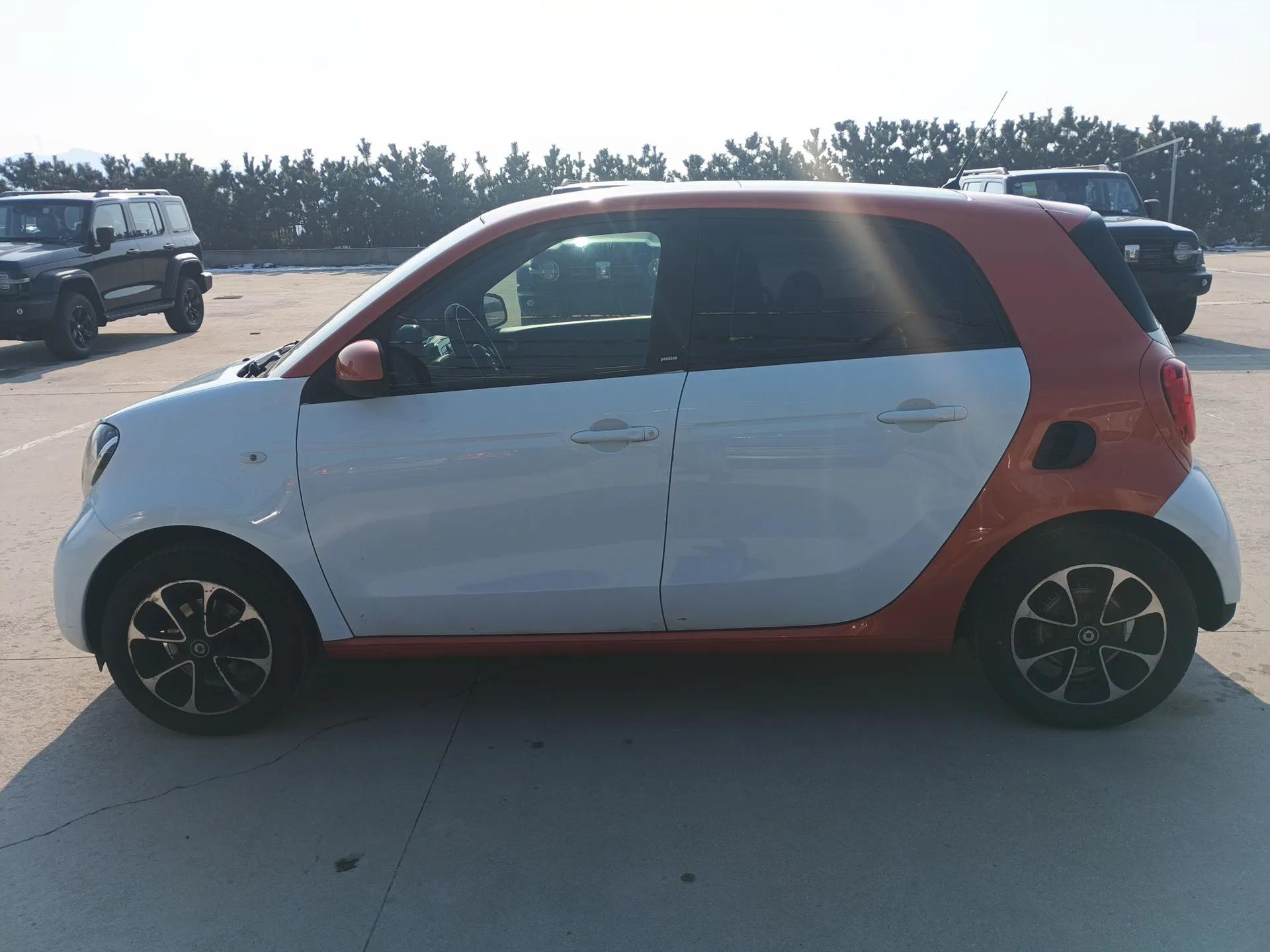 smart forfour 2016 1.0L 52 kW Passion Edition — миниатюра 5