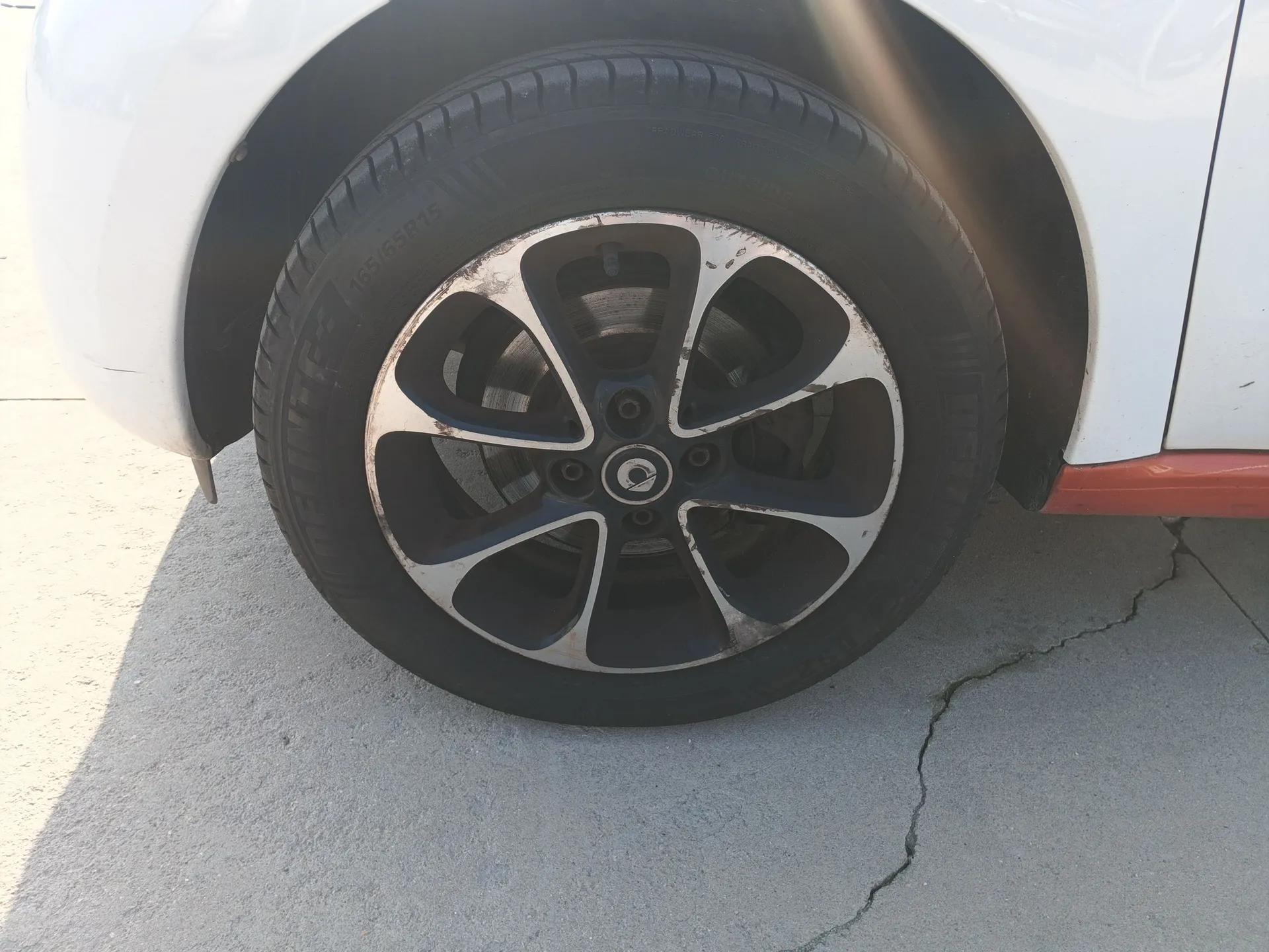 smart forfour 2016 1.0L 52 kW Passion Edition — миниатюра 9