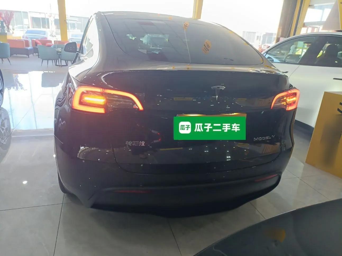 Tesla Model Y 2022 Revised Version Rear-Wheel Drive — миниатюра 3