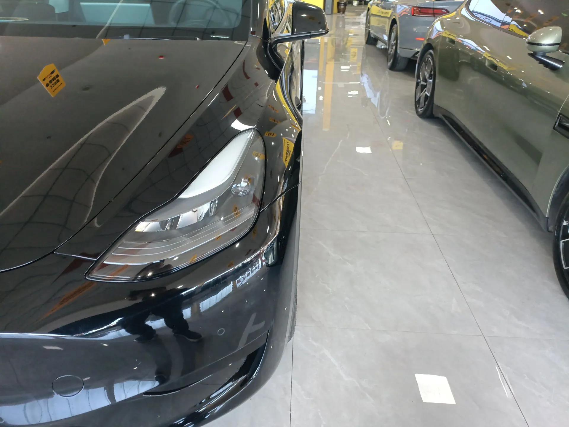 Tesla Model Y 2022 Revised Version Rear-Wheel Drive — миниатюра 5