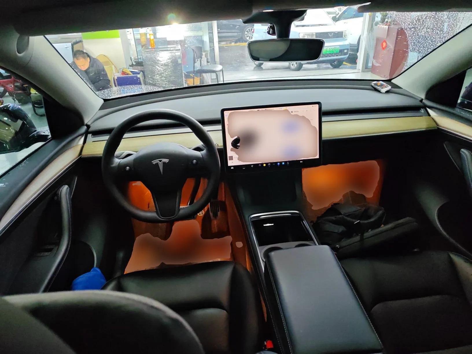 Tesla Model Y 2022 Rear-Wheel-Drive Version — миниатюра 12