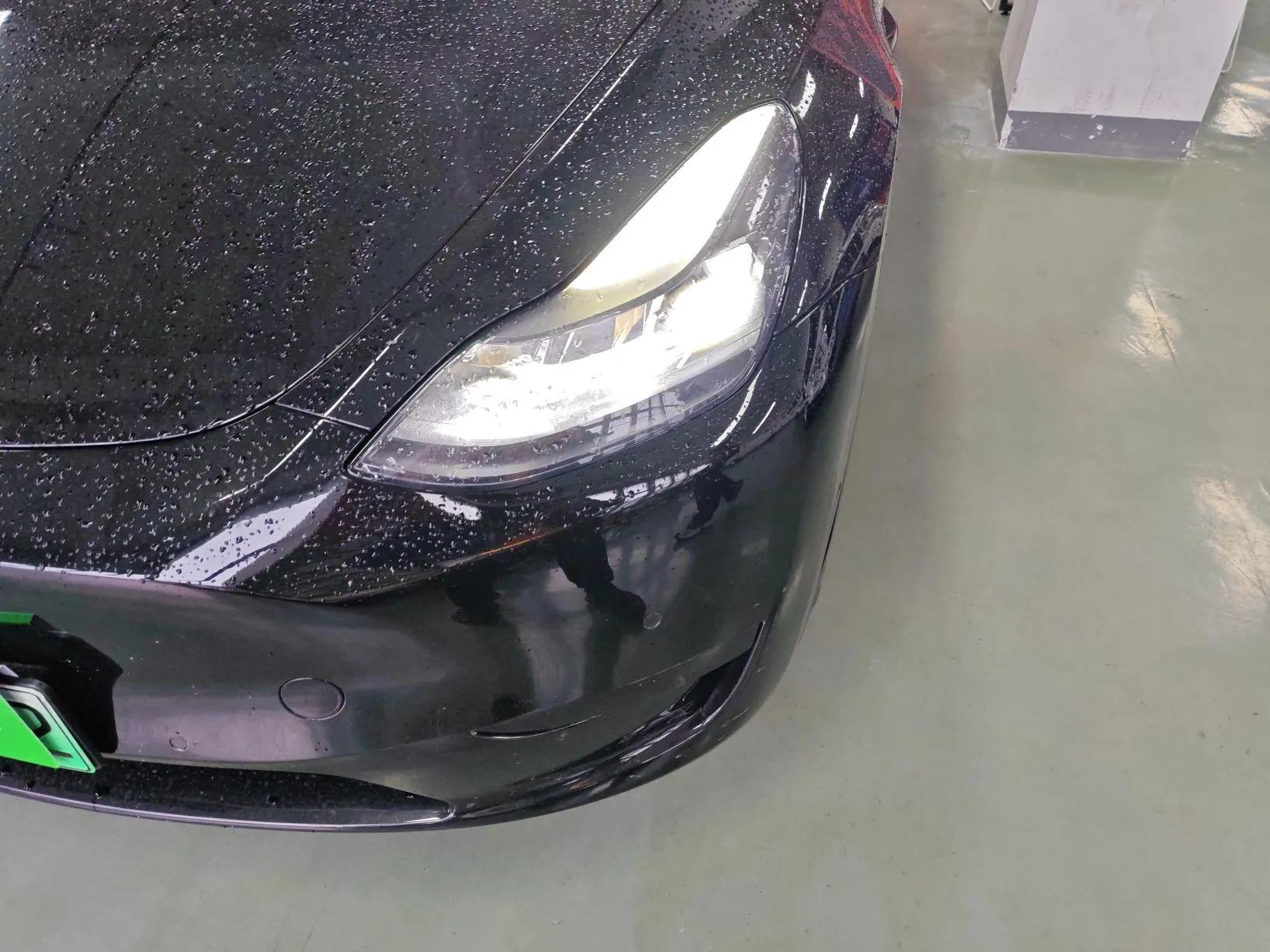 Tesla Model Y 2022 Rear-Wheel-Drive Version — миниатюра 5