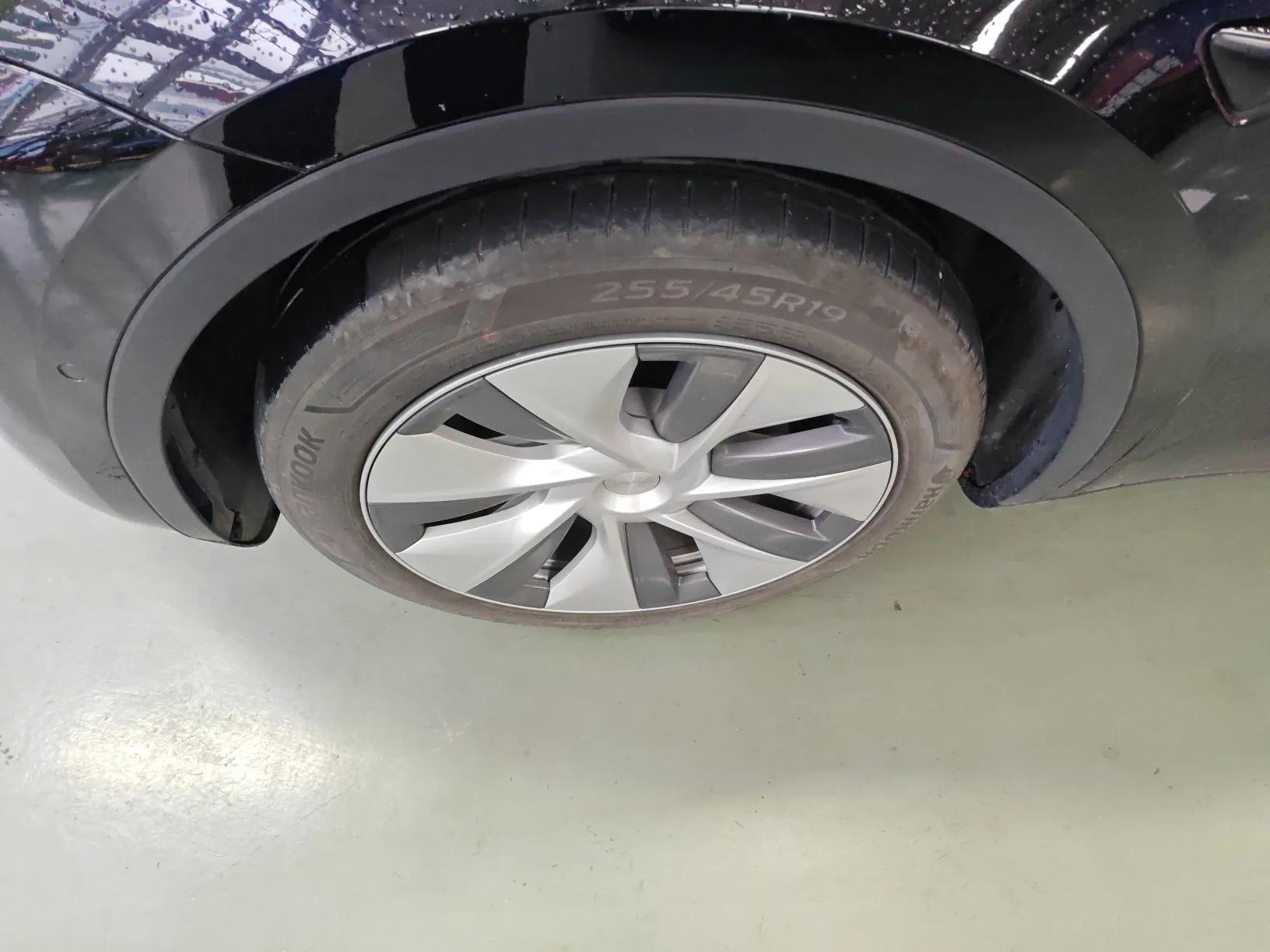 Tesla Model Y 2022 Rear-Wheel-Drive Version — миниатюра 9