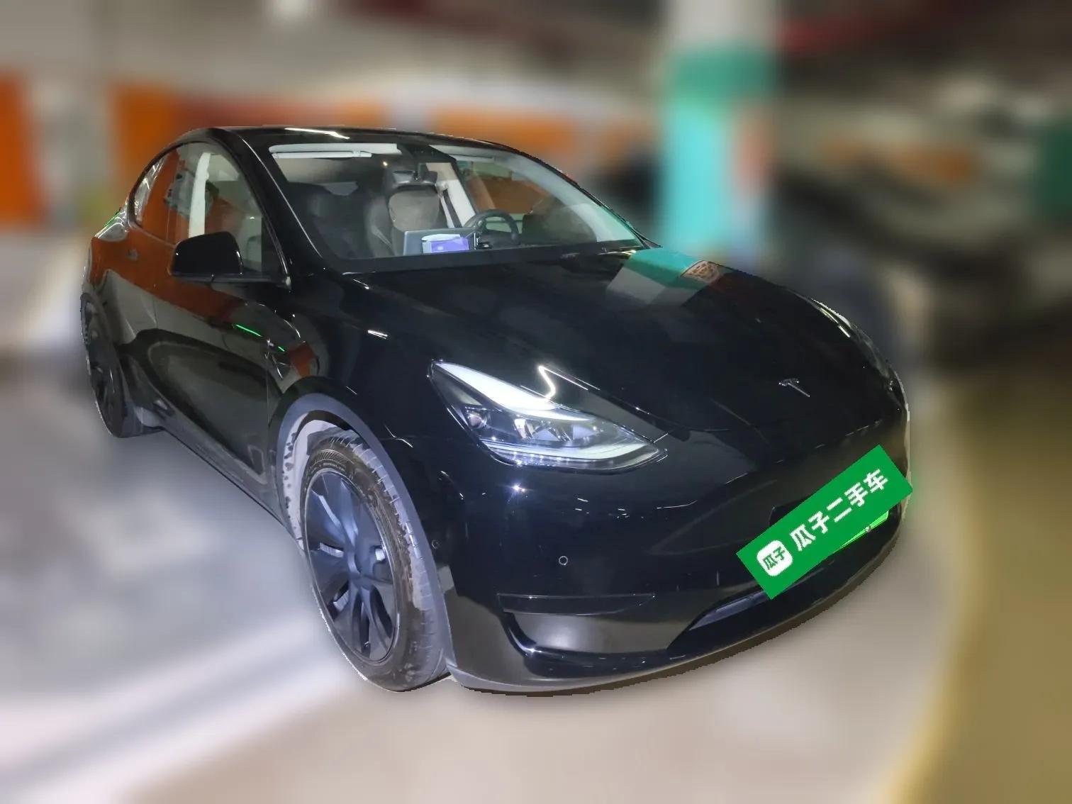 Tesla Model Y 2023 Rear-Wheel-Drive Version — миниатюра 3