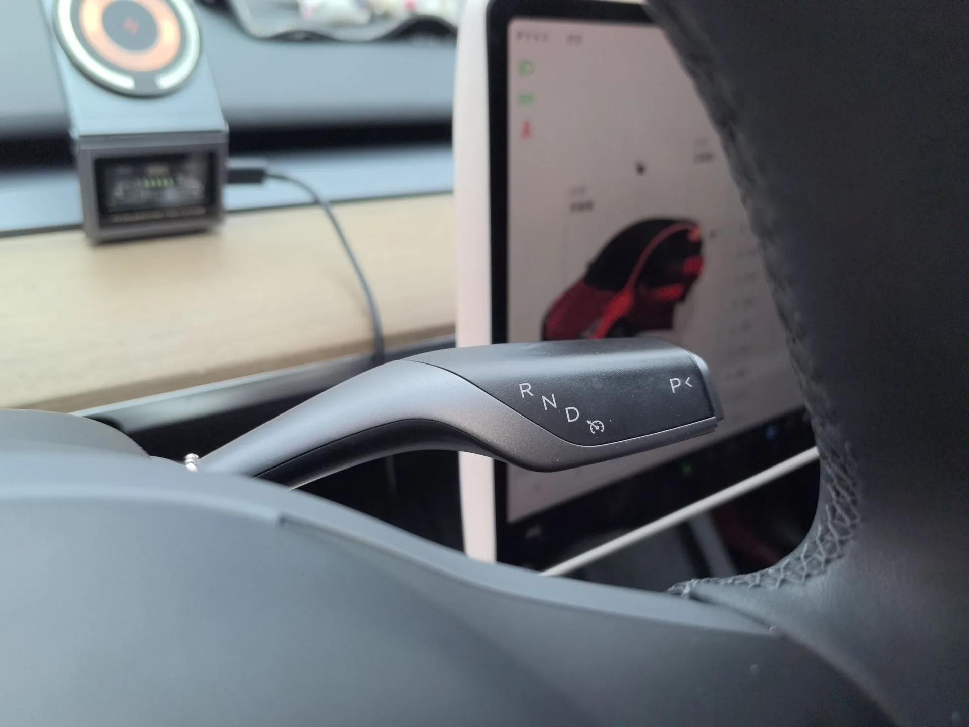 Tesla Model Y 2022 Revised Version Long-Range All-Wheel Drive — миниатюра 15