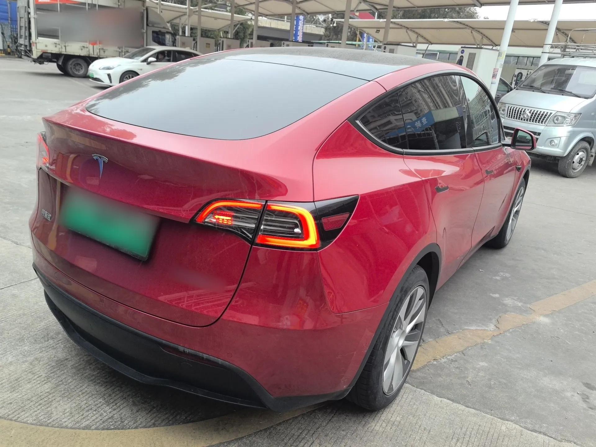 Tesla Model Y 2022 Revised Version Long-Range All-Wheel Drive — миниатюра 7