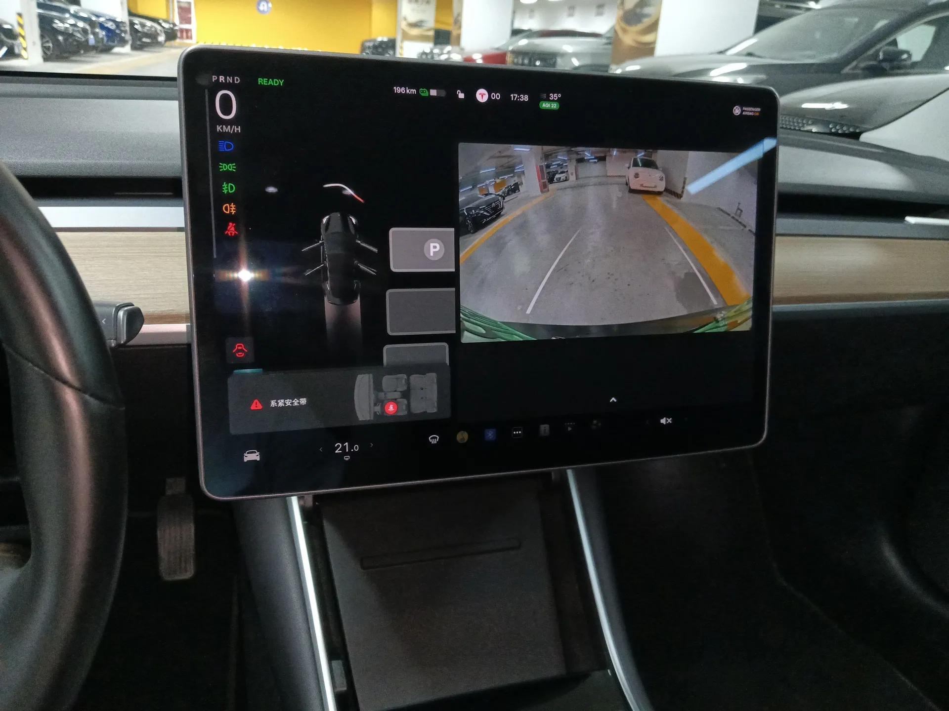 Tesla Model 3 2019 Long-Range Rear-Wheel-Drive Version — миниатюра 14