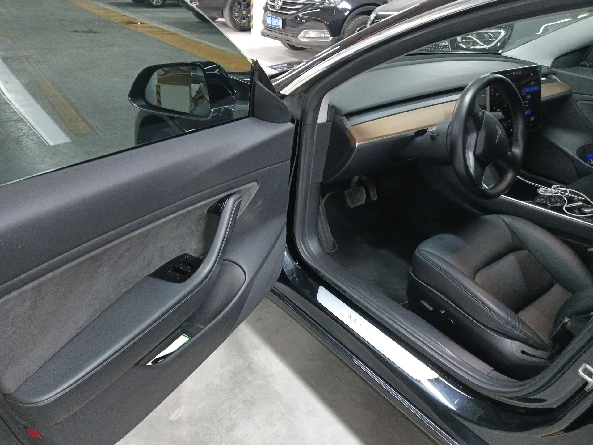 Tesla Model 3 2019 Long-Range Rear-Wheel-Drive Version — миниатюра 21