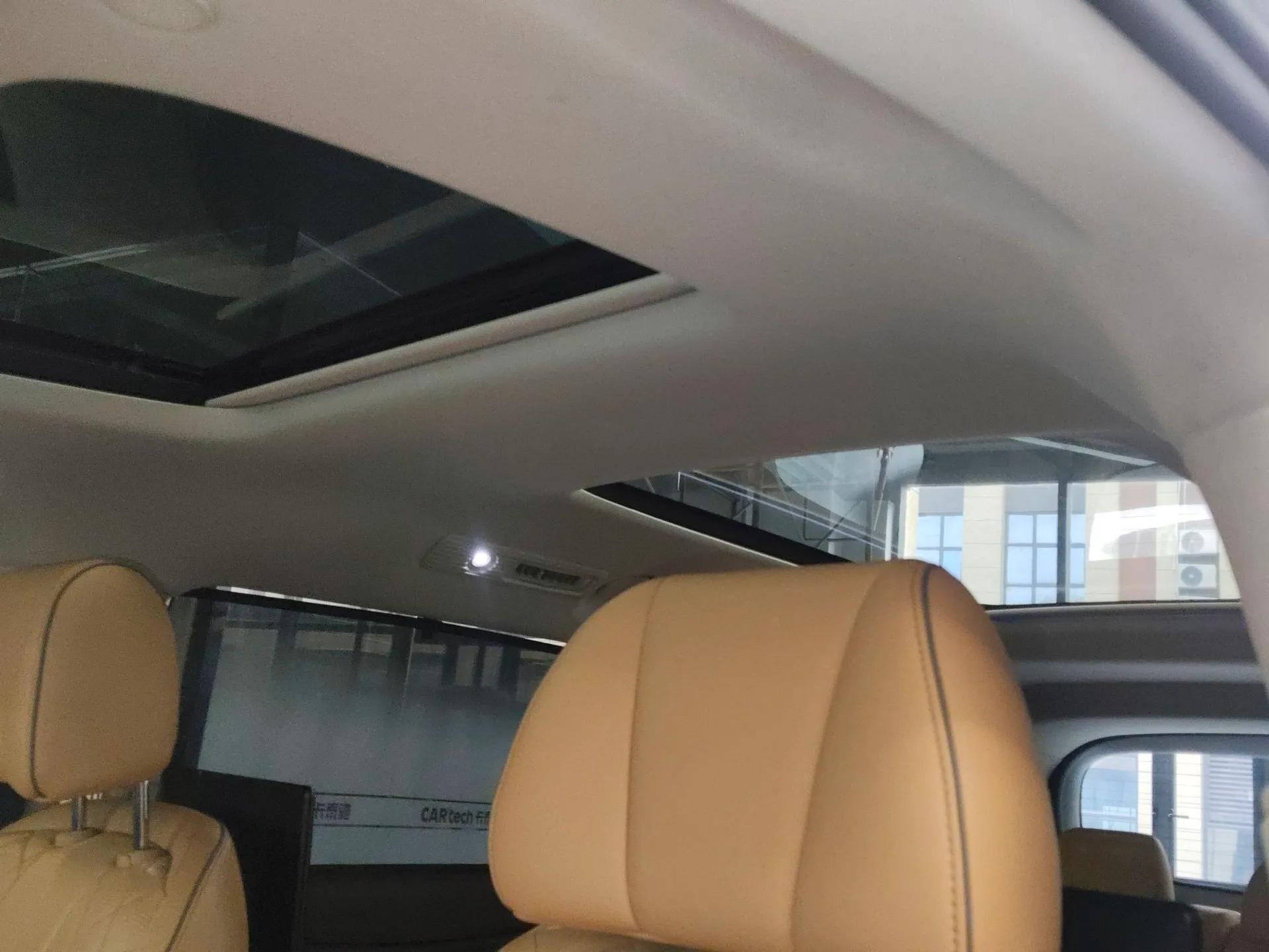Denza D9 2022 DM-i 970 Four-Wheel Drive Prestige Model — миниатюра 21