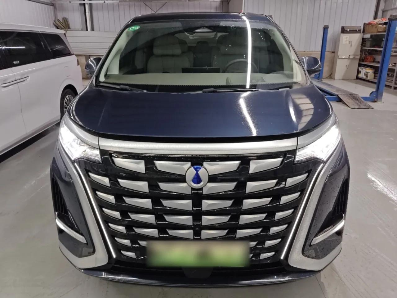 Denza D9 2022 DM-i 970 Four-Wheel Drive Flagship Model — миниатюра 2