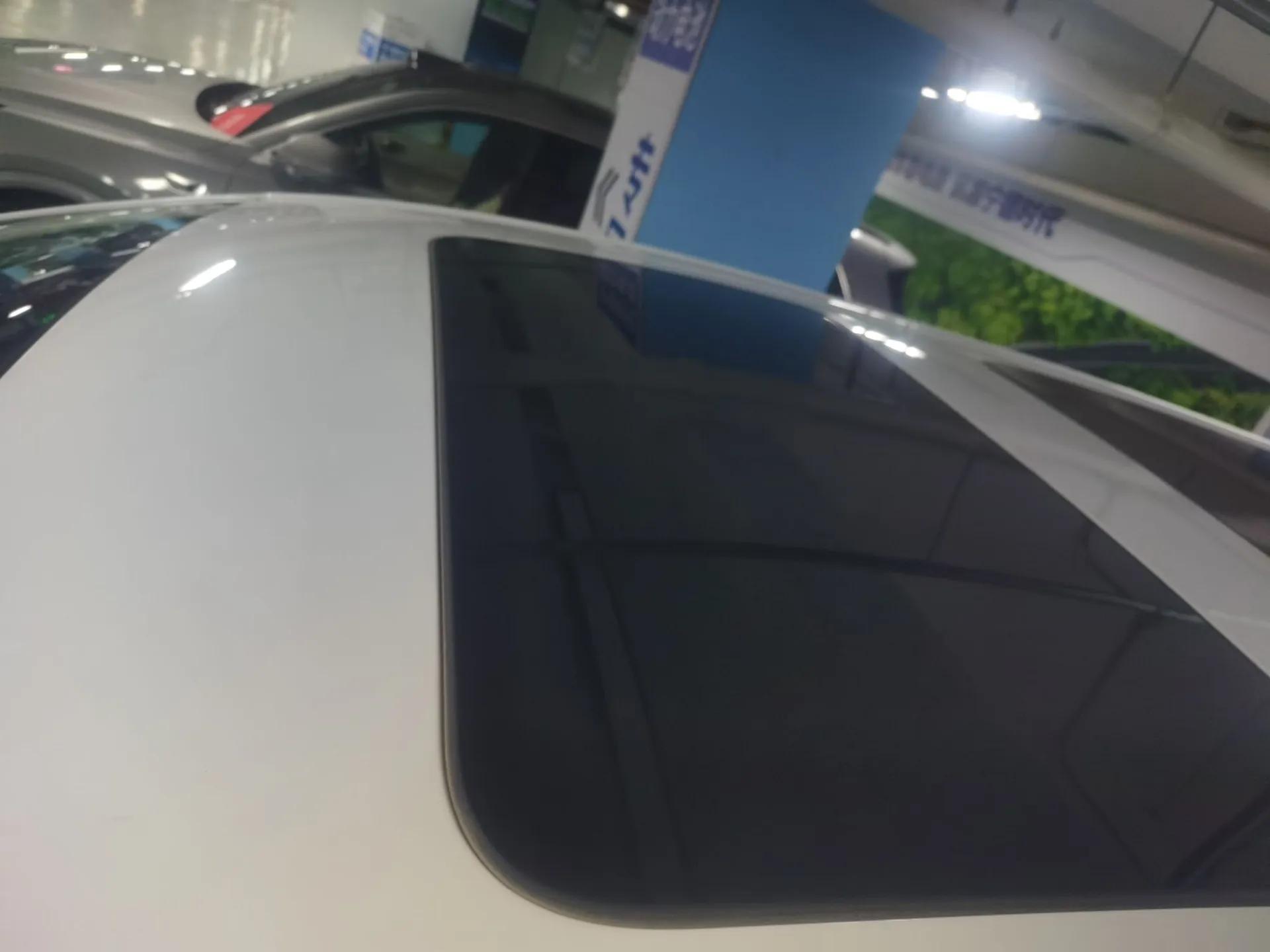 Denza D9 2022 DM-i 1040 Prestige Model — миниатюра 11