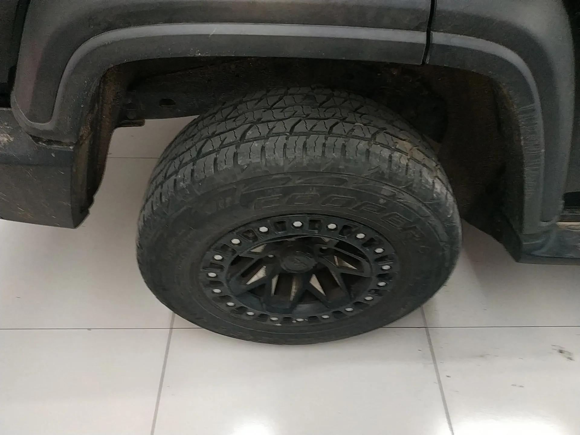 Tank 300 2021 Off-Road Edition 2.0T Conqueror — миниатюра 10