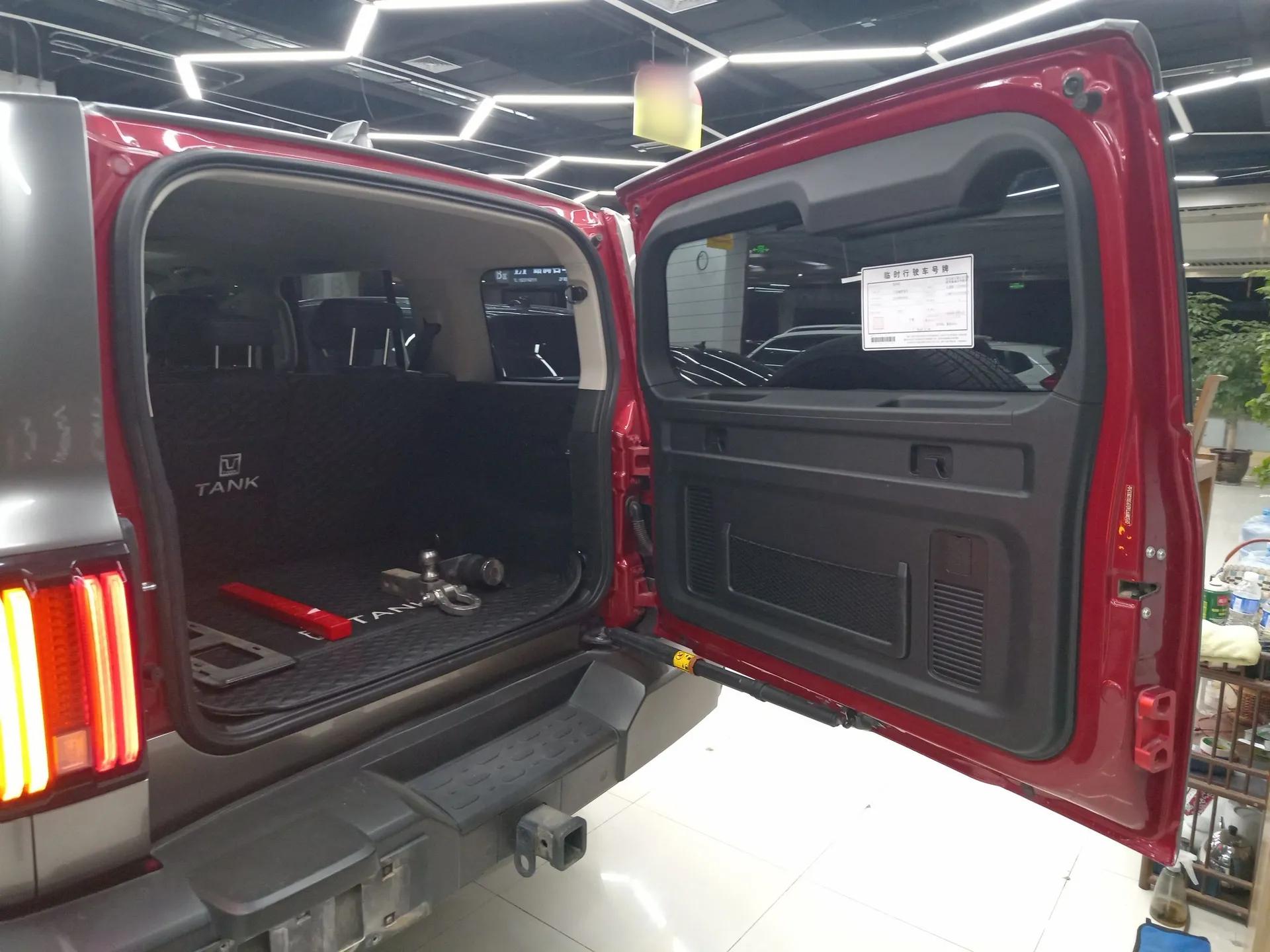 Tank 300 2023 Off-Road Edition 2.0T Conqueror — миниатюра 22