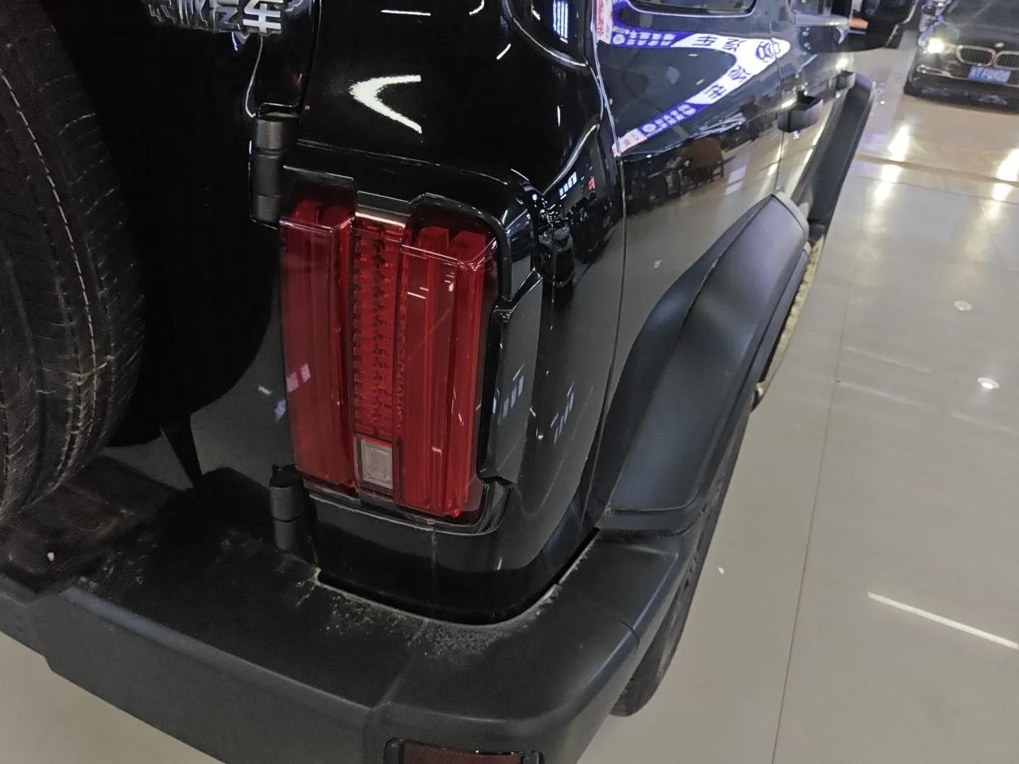 Tank 300 2023 Off-Road Edition 2.0T Conqueror — миниатюра 3