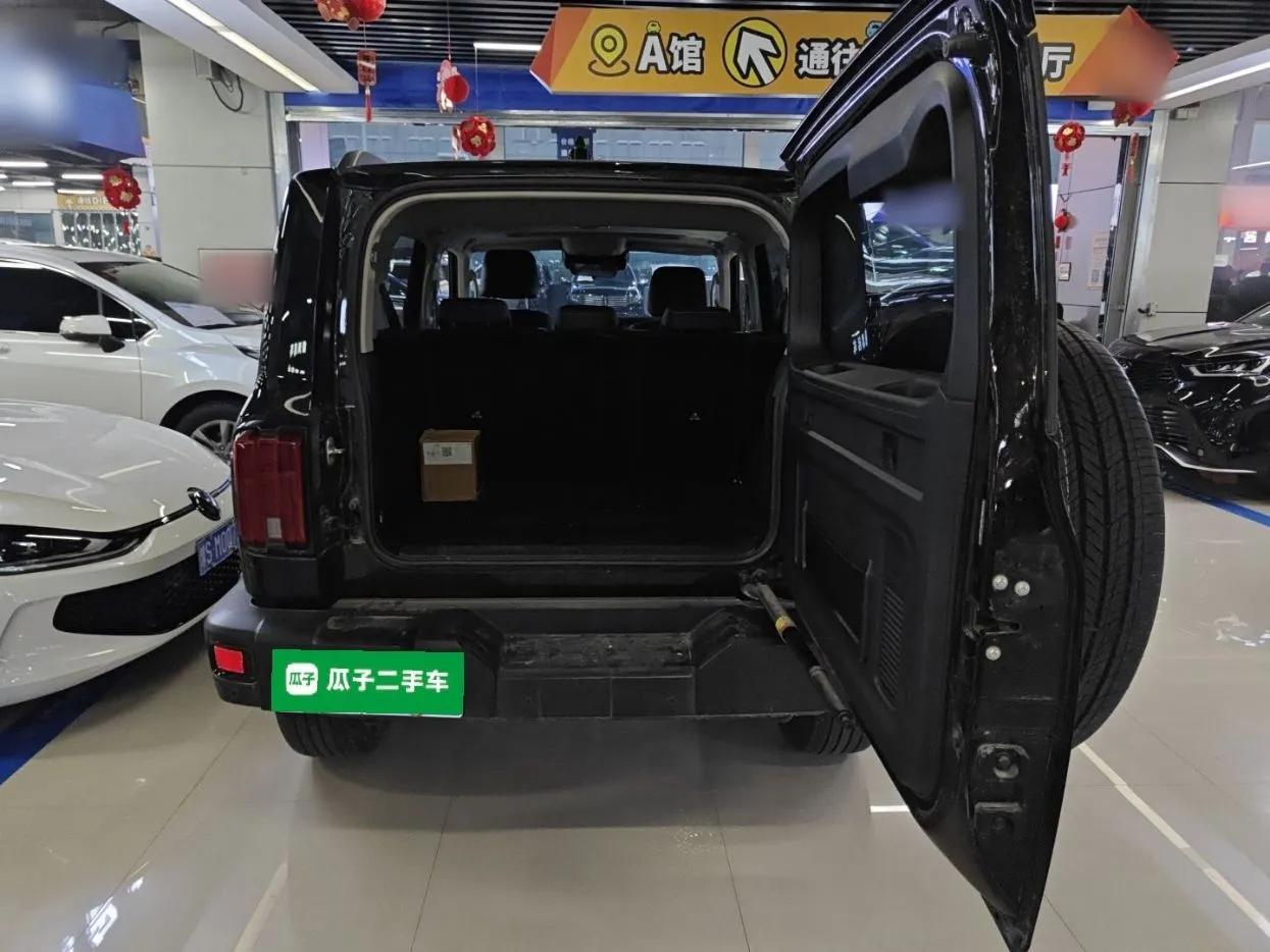 Tank 300 2023 Off-Road Edition 2.0T Conqueror — миниатюра 21