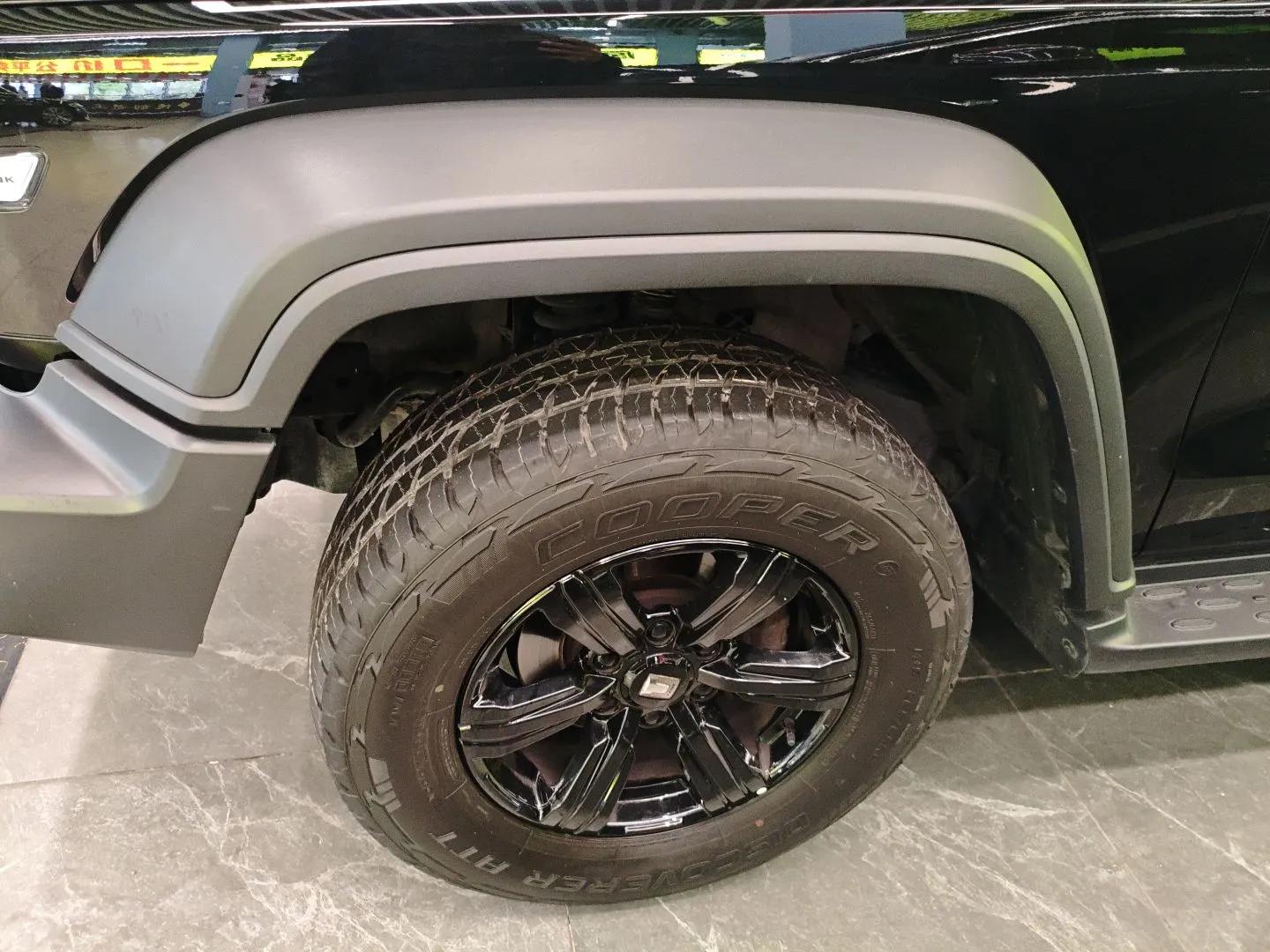 Tank 300 2023 Off-Road Edition 2.0T Conqueror — миниатюра 8