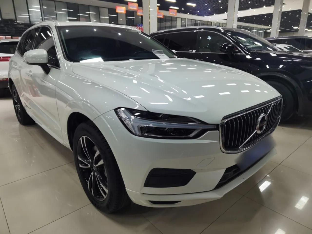Volvo XC60 2019 T5 4x4 Zhiyuan Edition China VI Standard — миниатюра 3