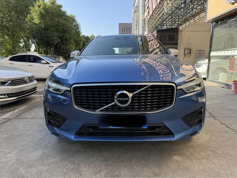 Volvo XC60 2018 T5 4x4 Smart & Sporty Edition — миниатюра 4