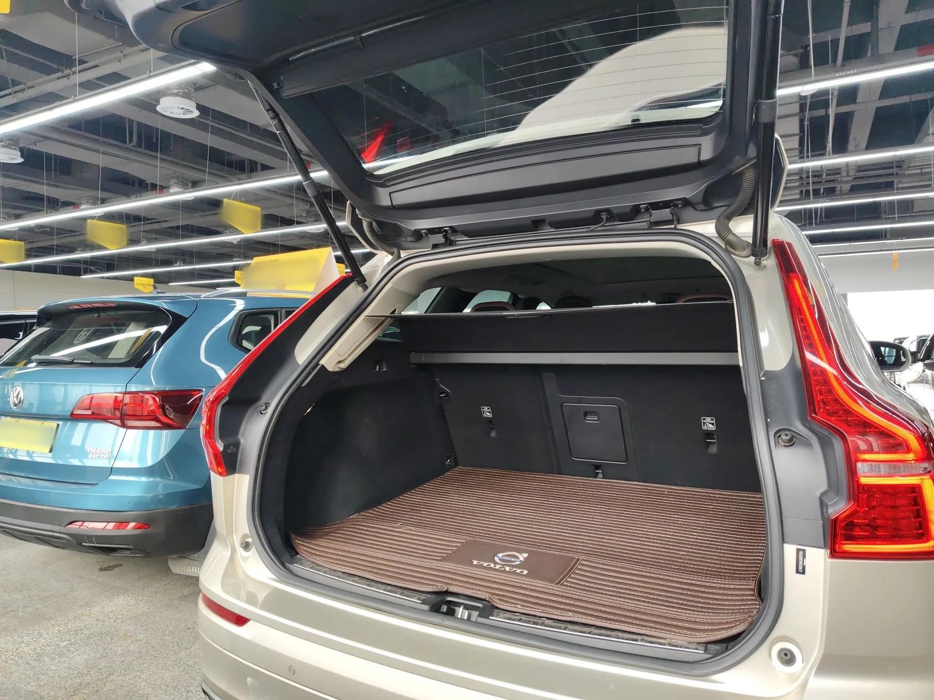 Volvo XC60 2018 T5 4x4 Smart Edition — миниатюра 21