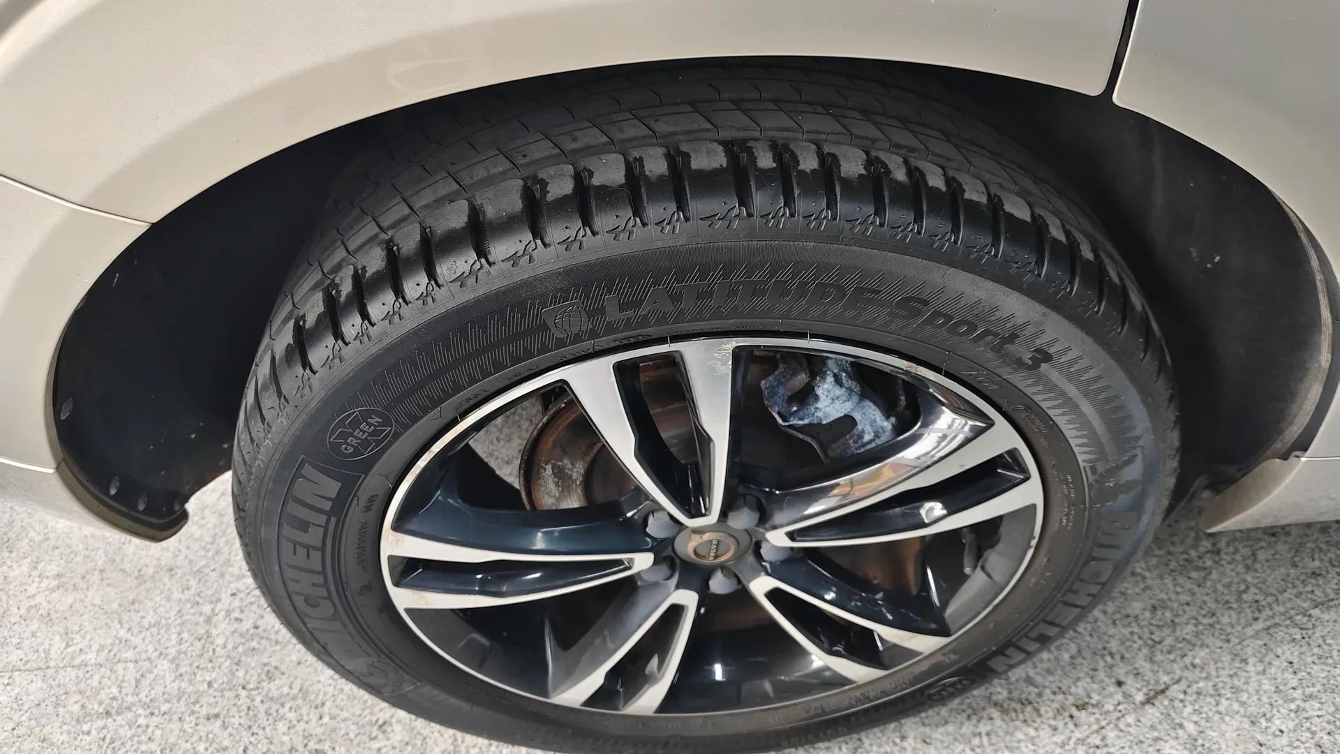 Volvo XC60 2018 T5 4x4 Smart Edition — миниатюра 10