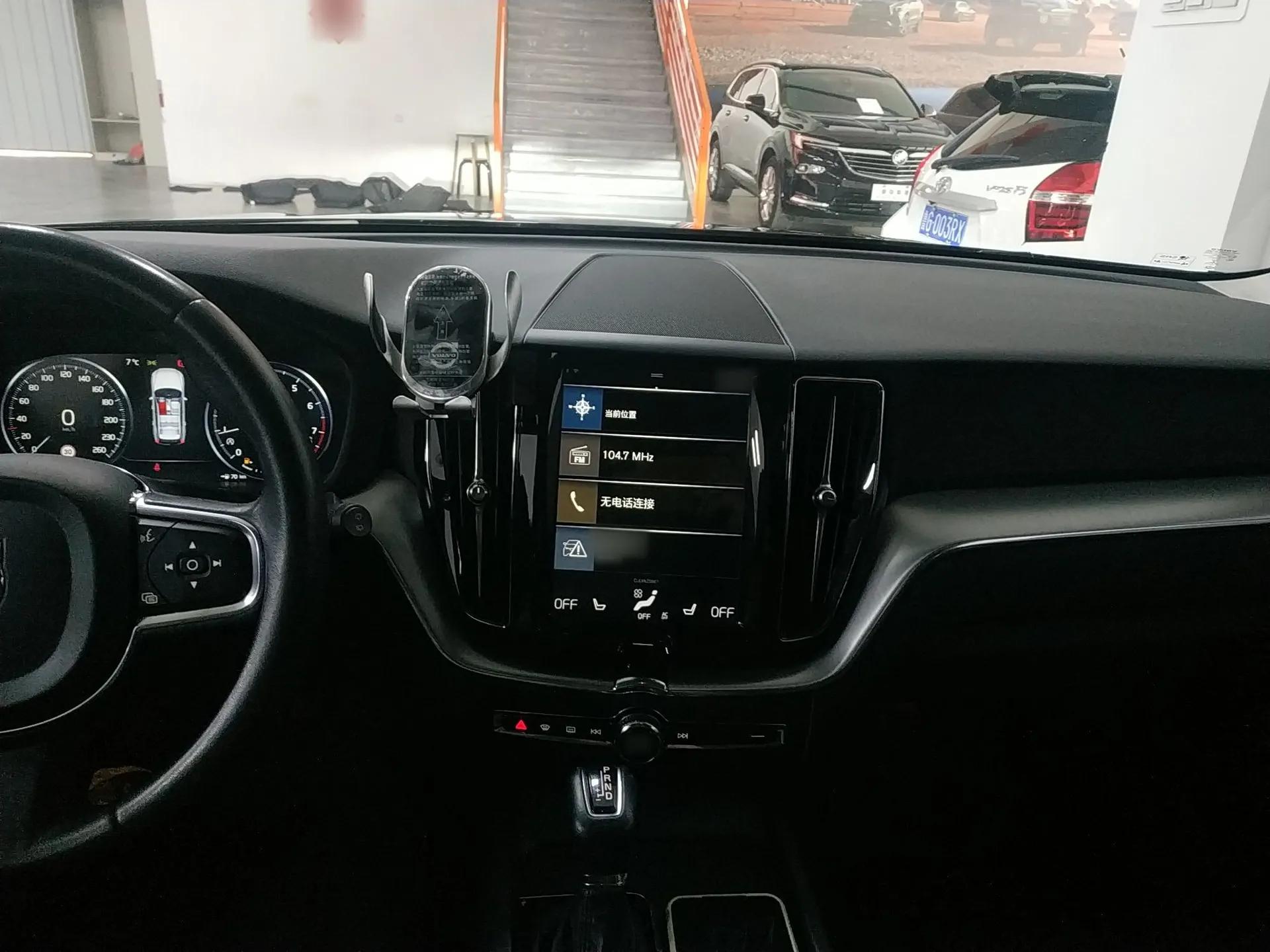 Volvo XC60 2019 T5 4x4 Zhiyuan Edition China VI Standard — миниатюра 12