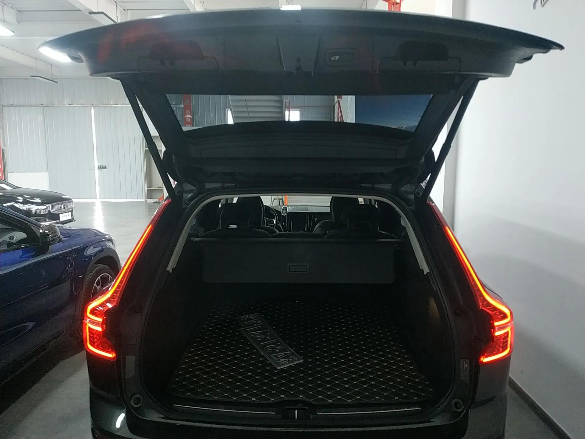 Volvo XC60 2019 T5 4x4 Zhiyuan Edition China VI Standard — миниатюра 21