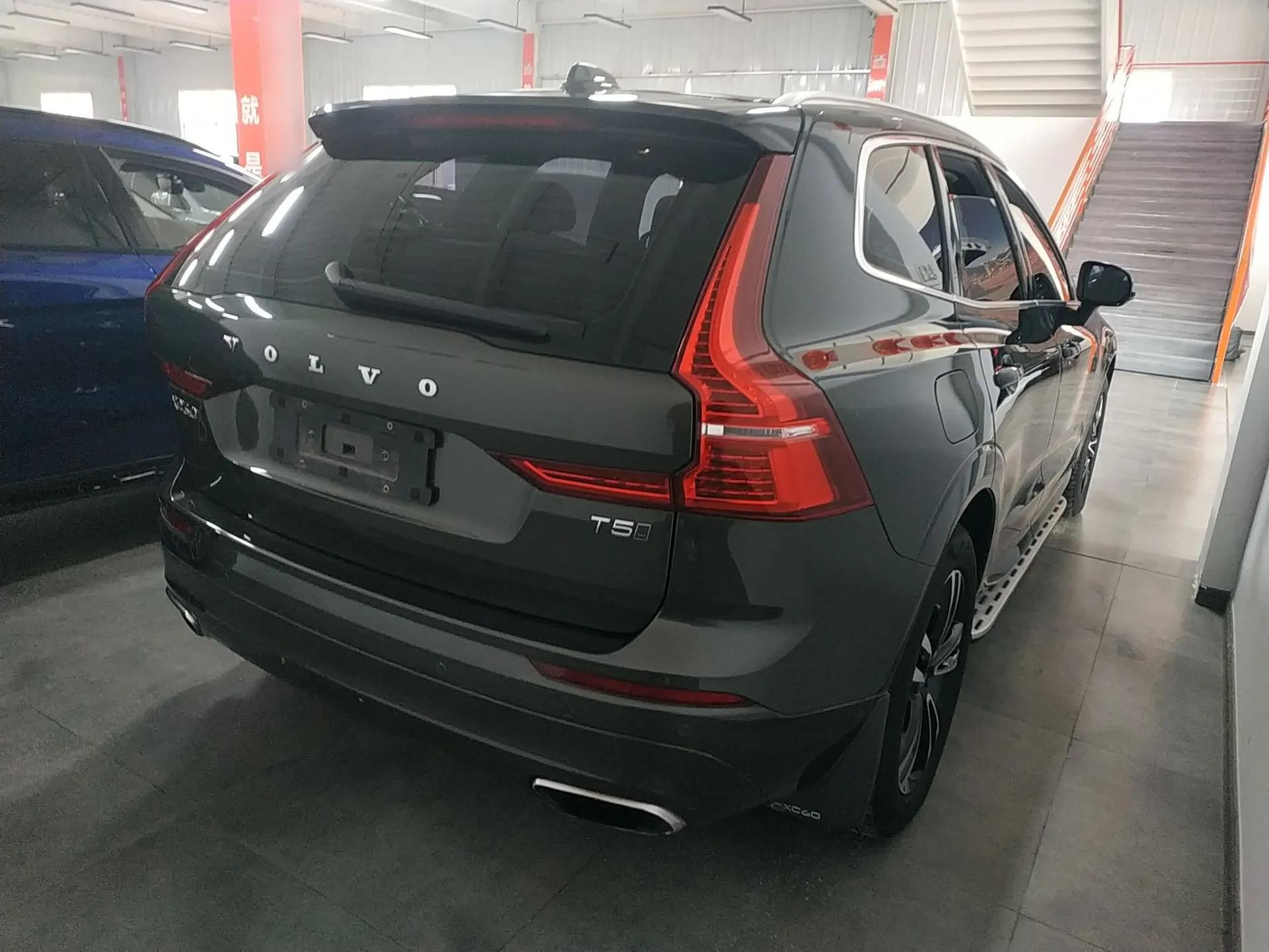 Volvo XC60 2019 T5 4x4 Zhiyuan Edition China VI Standard — миниатюра 4