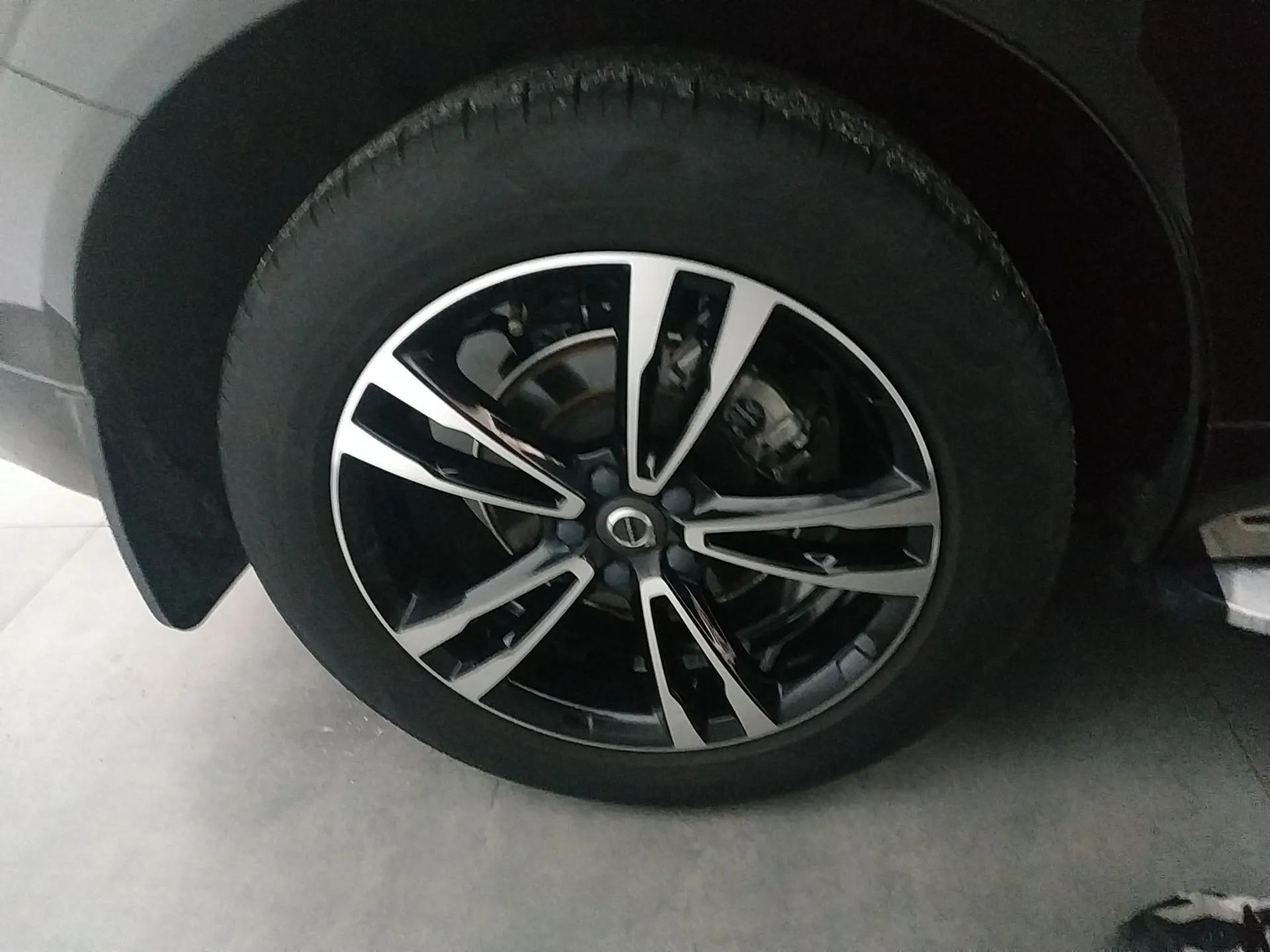 Volvo XC60 2019 T5 4x4 Zhiyuan Edition China VI Standard — миниатюра 10