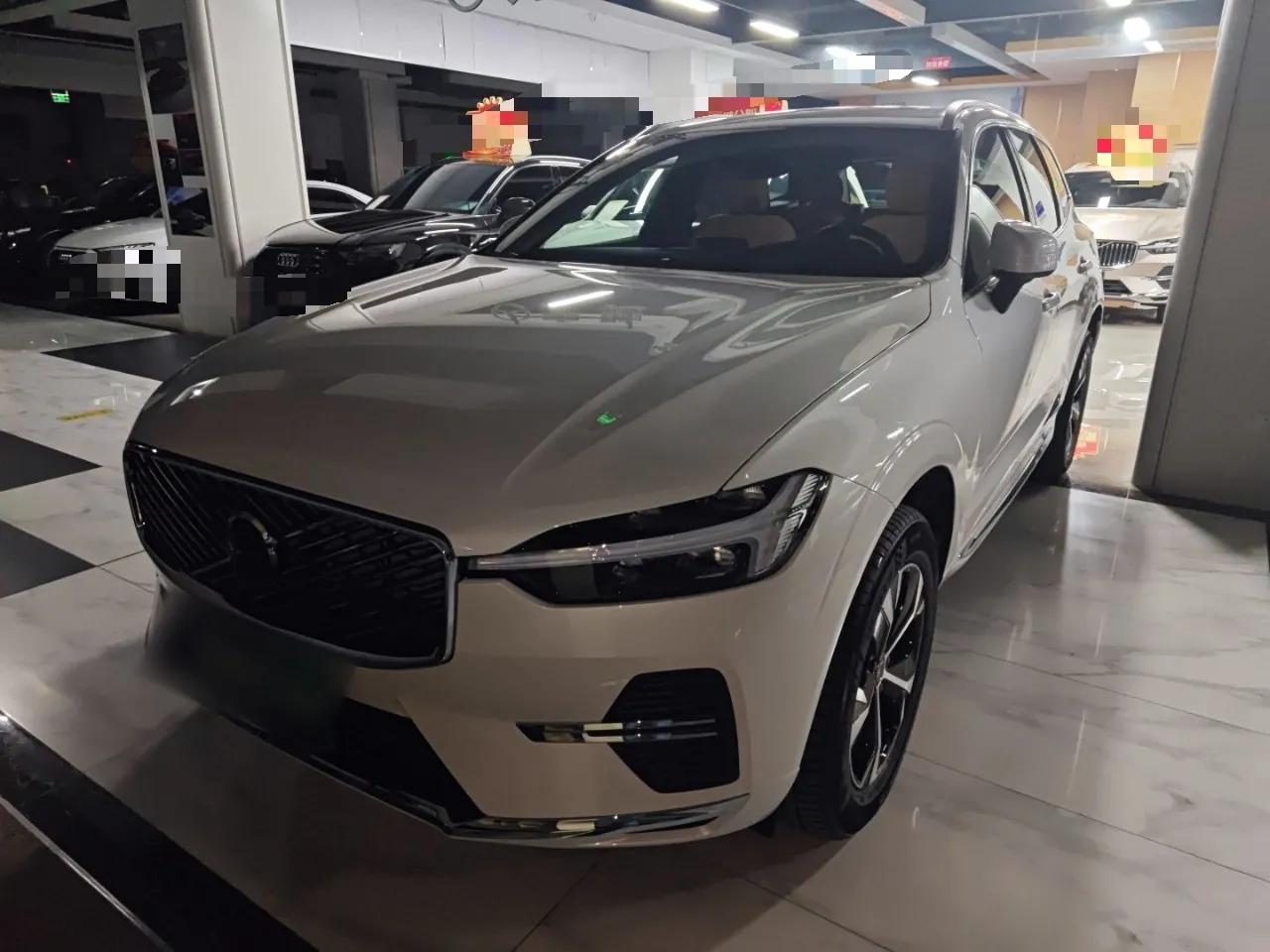 Volvo XC60 2026 B5 4x4 Smart Luxury Edition — миниатюра 1