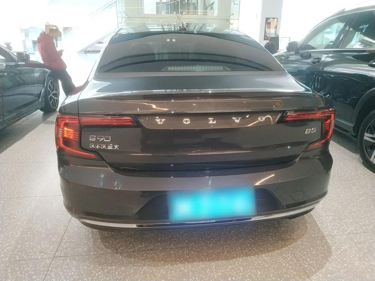 Volvo S90 2022 B5 Zhiyi Luxury Edition — миниатюра 3