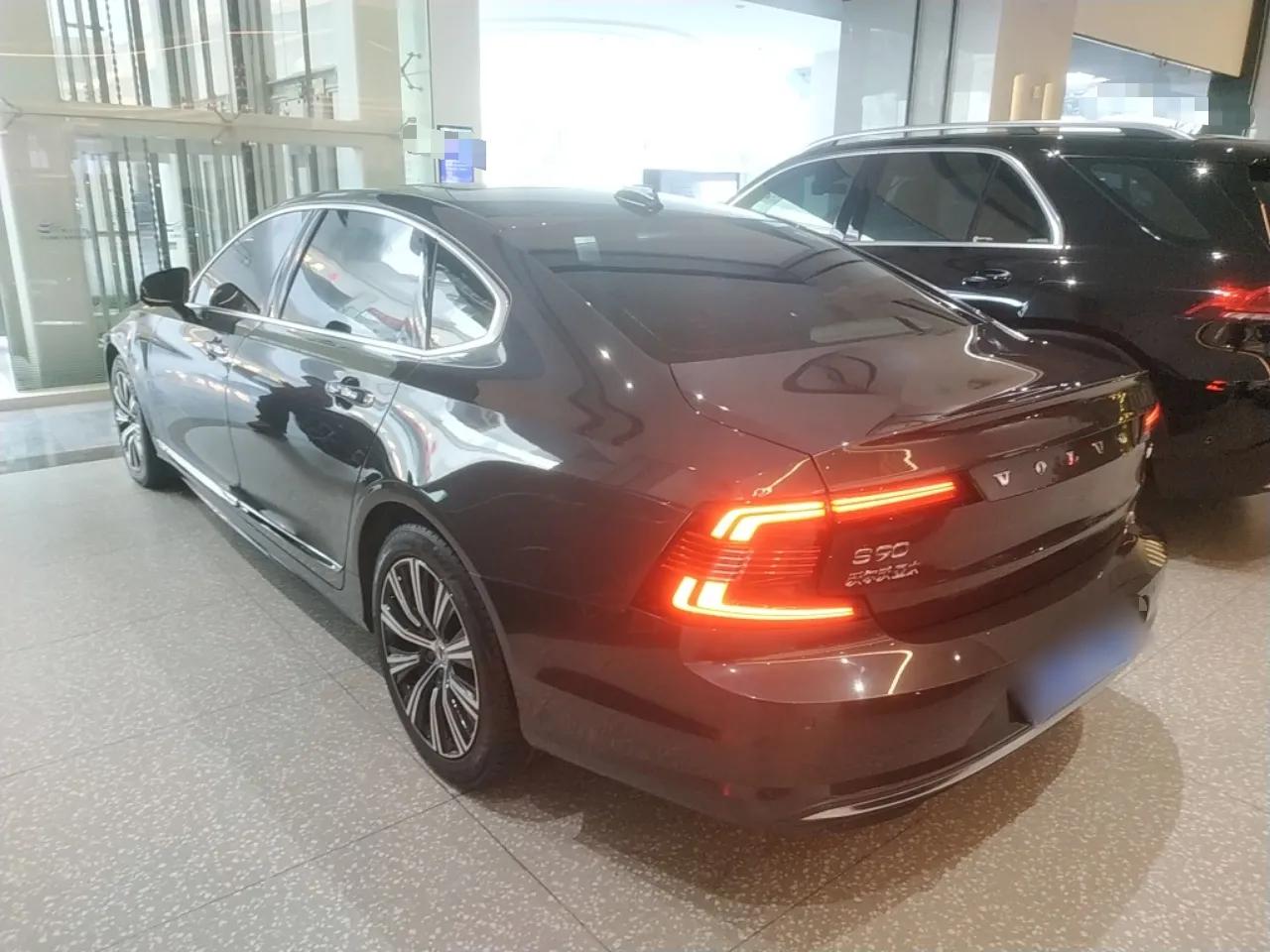 Volvo S90 2022 B5 Zhiyi Luxury Edition — миниатюра 7
