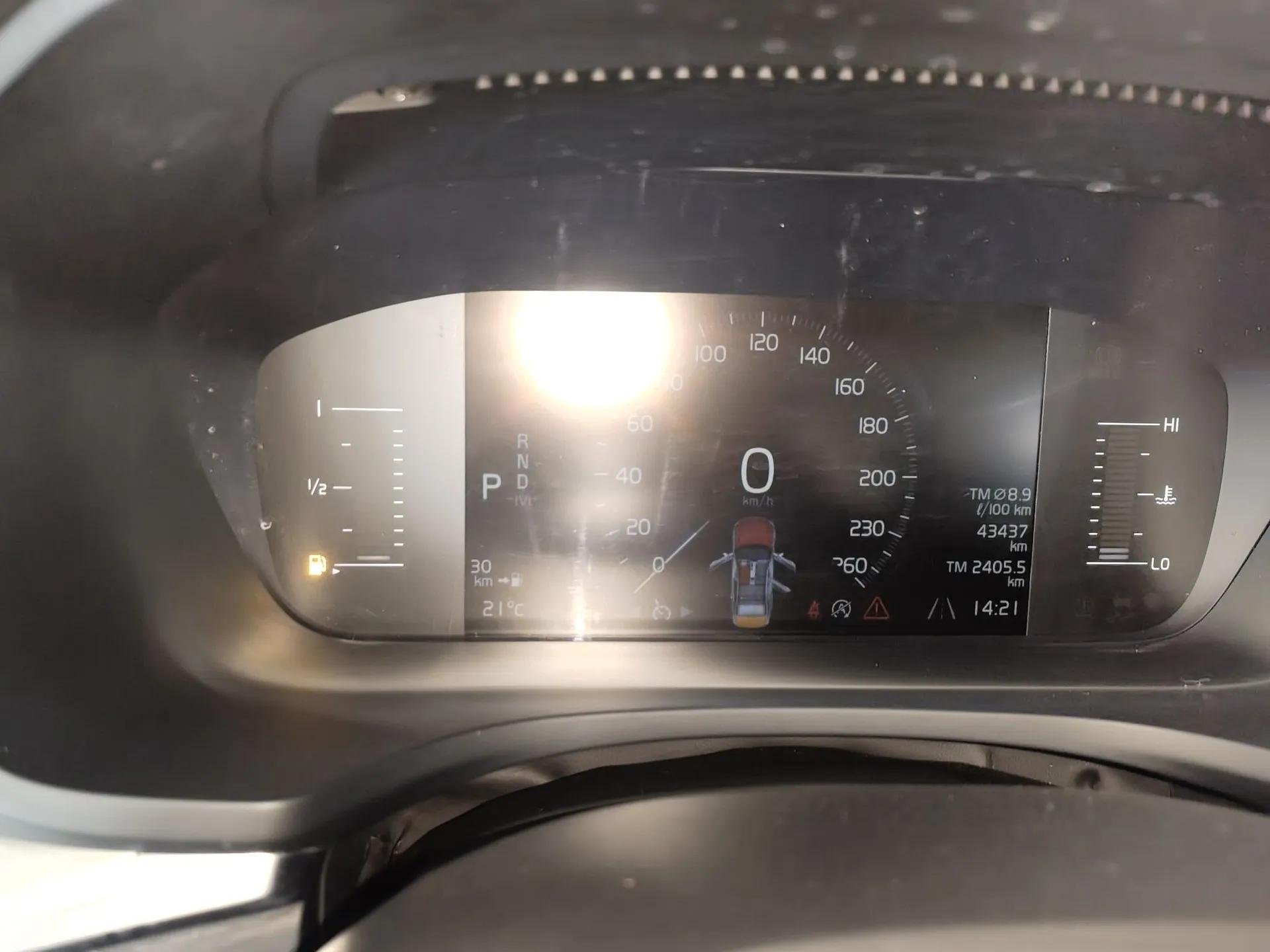 Volvo S60 2022 B4 Zhiyi Luxury Edition — миниатюра 15