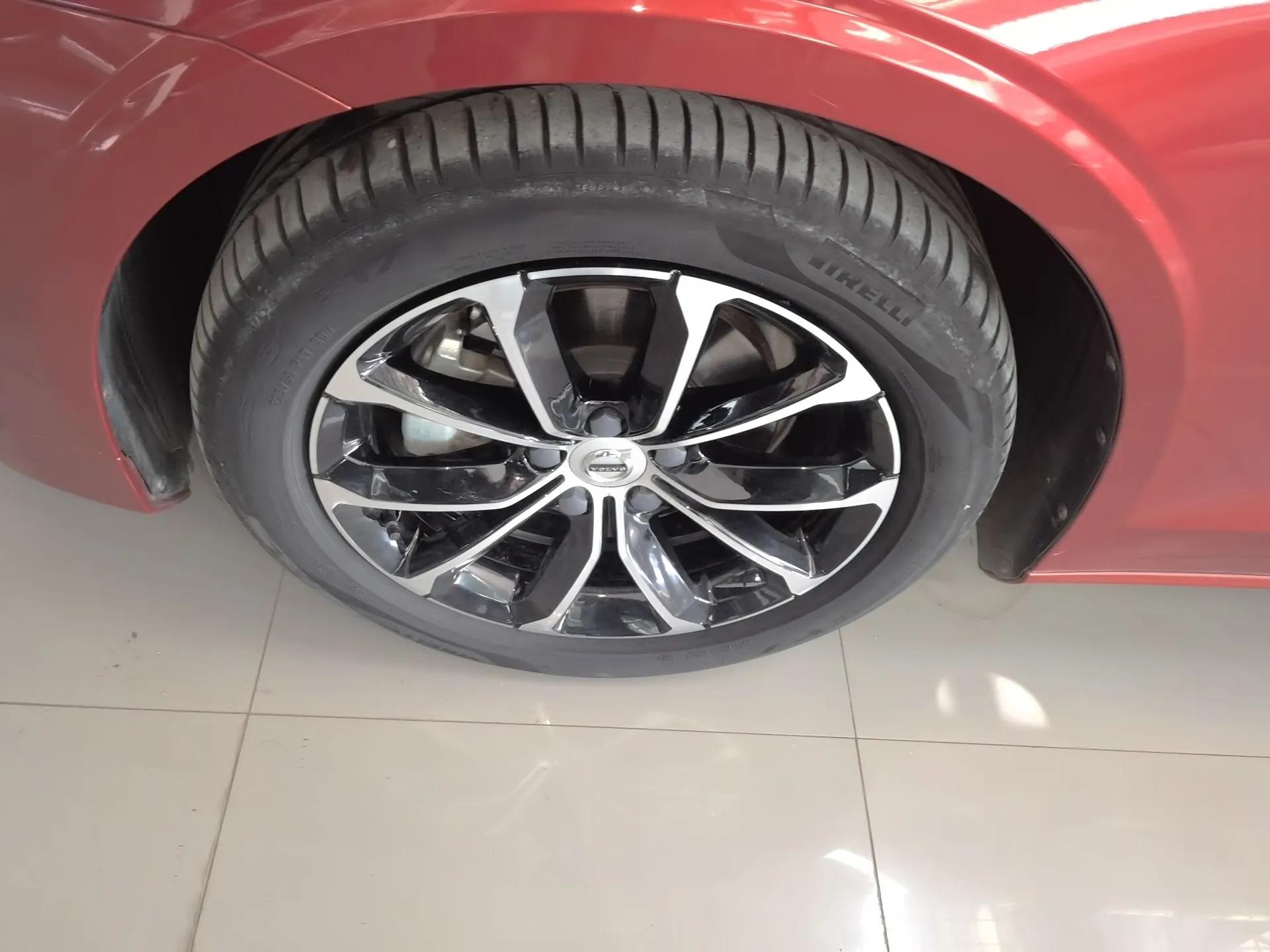 Volvo S60 2022 B4 Zhiyi Luxury Edition — миниатюра 8
