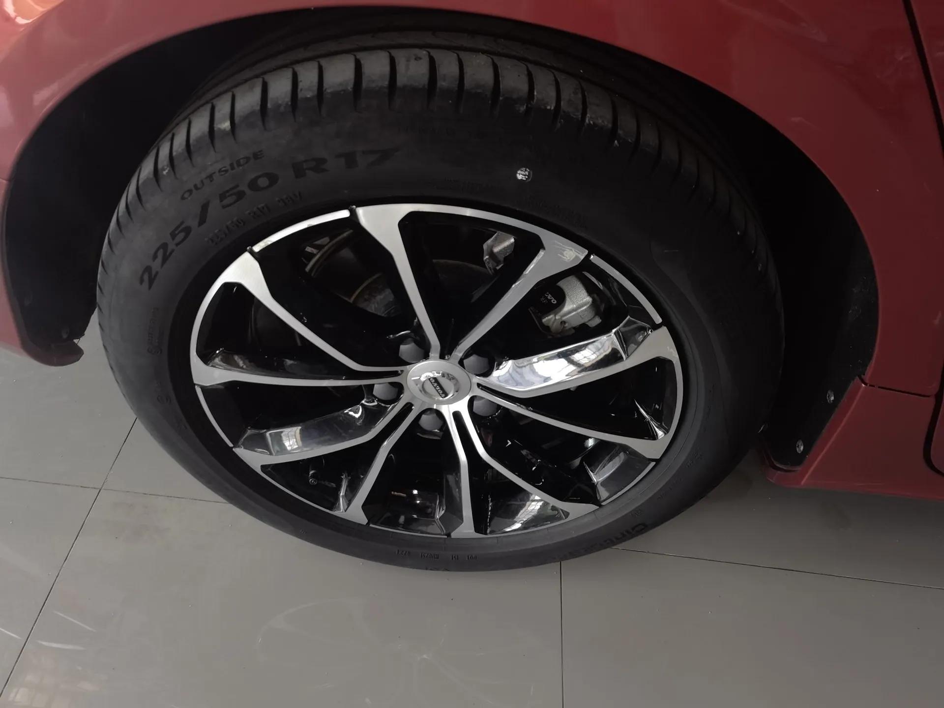 Volvo S60 2022 B4 Zhiyi Luxury Edition — миниатюра 10