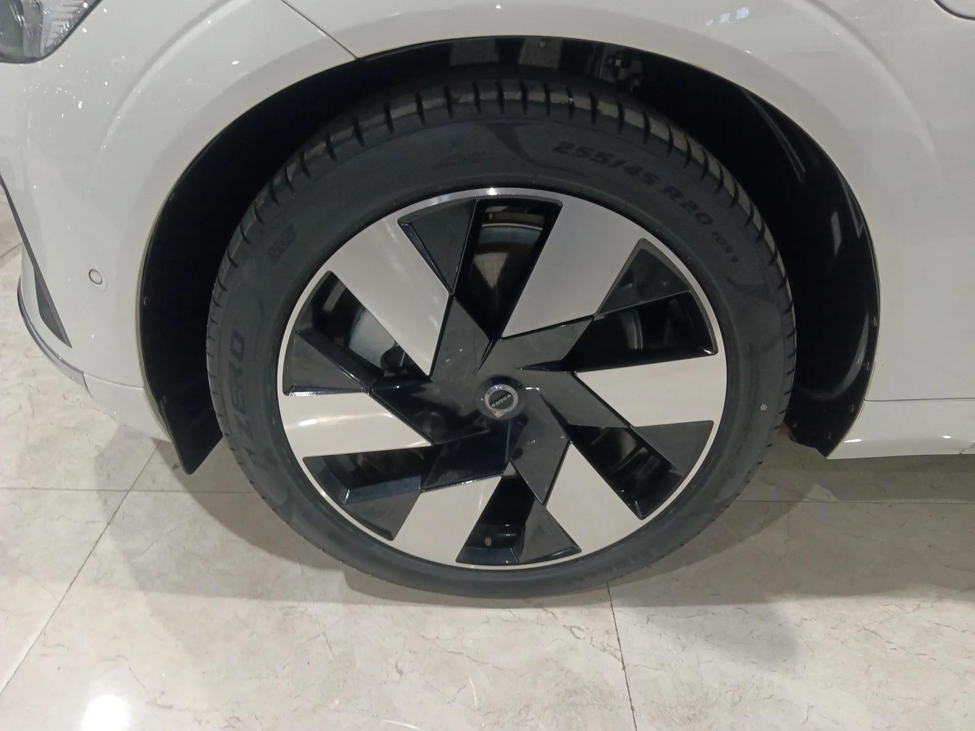 Volvo XC60 New Energy 2024 T8 Plug-in Hybrid Long-Range All-Wheel Drive Smart Luxury Edition — миниатюра 8