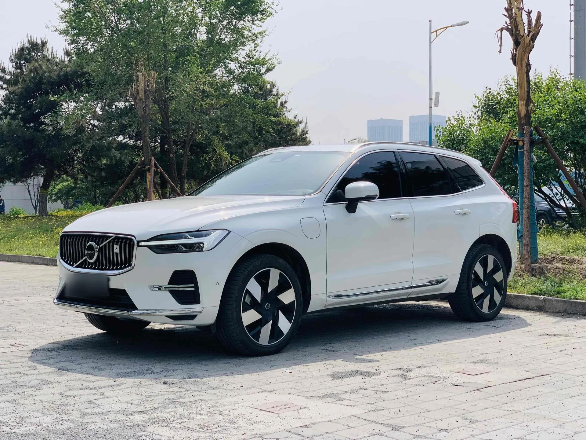 Volvo XC60 New Energy 2024 T8 Plug-in Hybrid Long-Range All-Wheel Drive Smart Luxury Edition — миниатюра 1