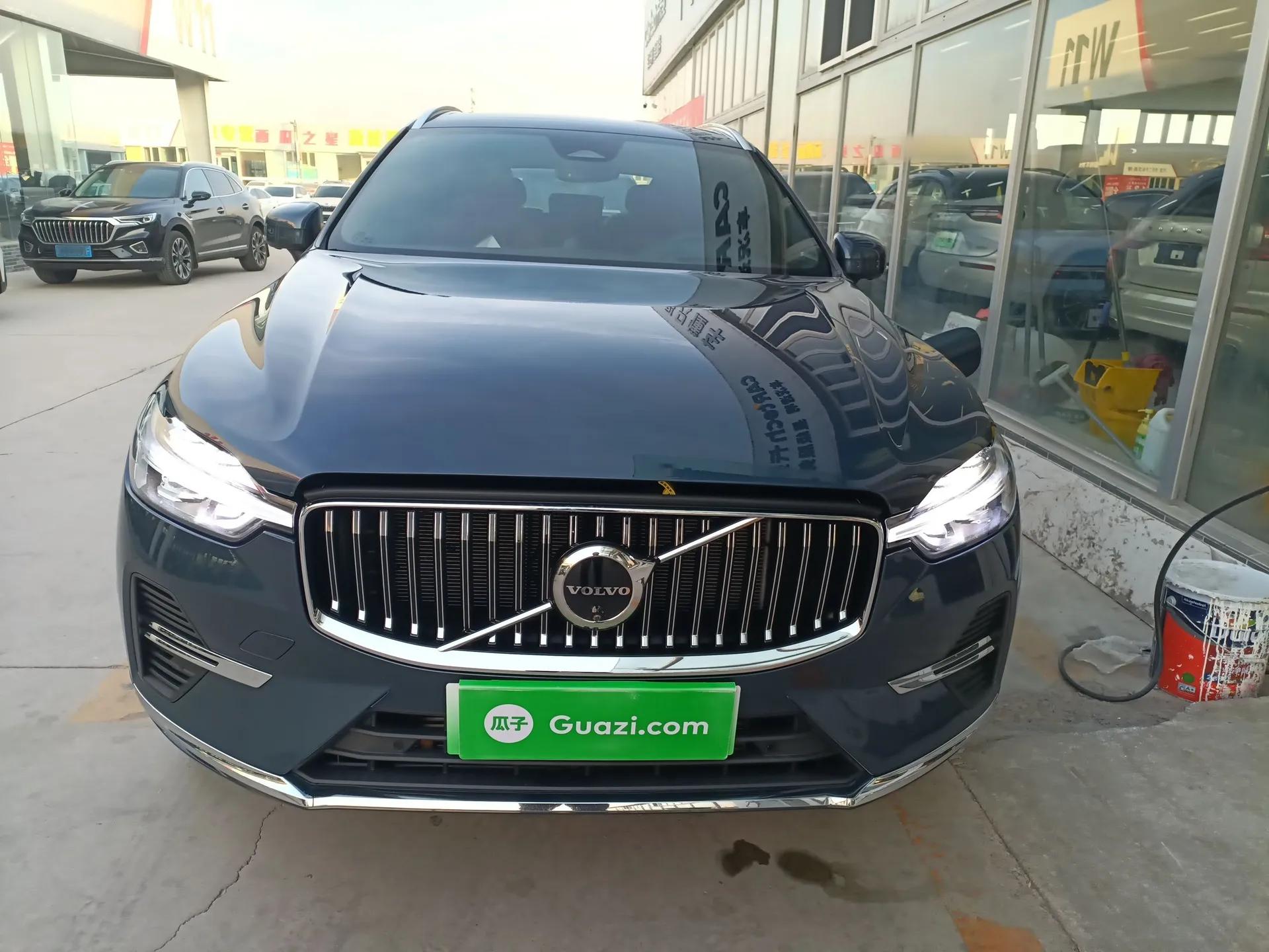 Volvo XC60 New Energy 2025 Plug-in Hybrid Long-Range All-Wheel Drive Smart Luxury Edition — миниатюра 3