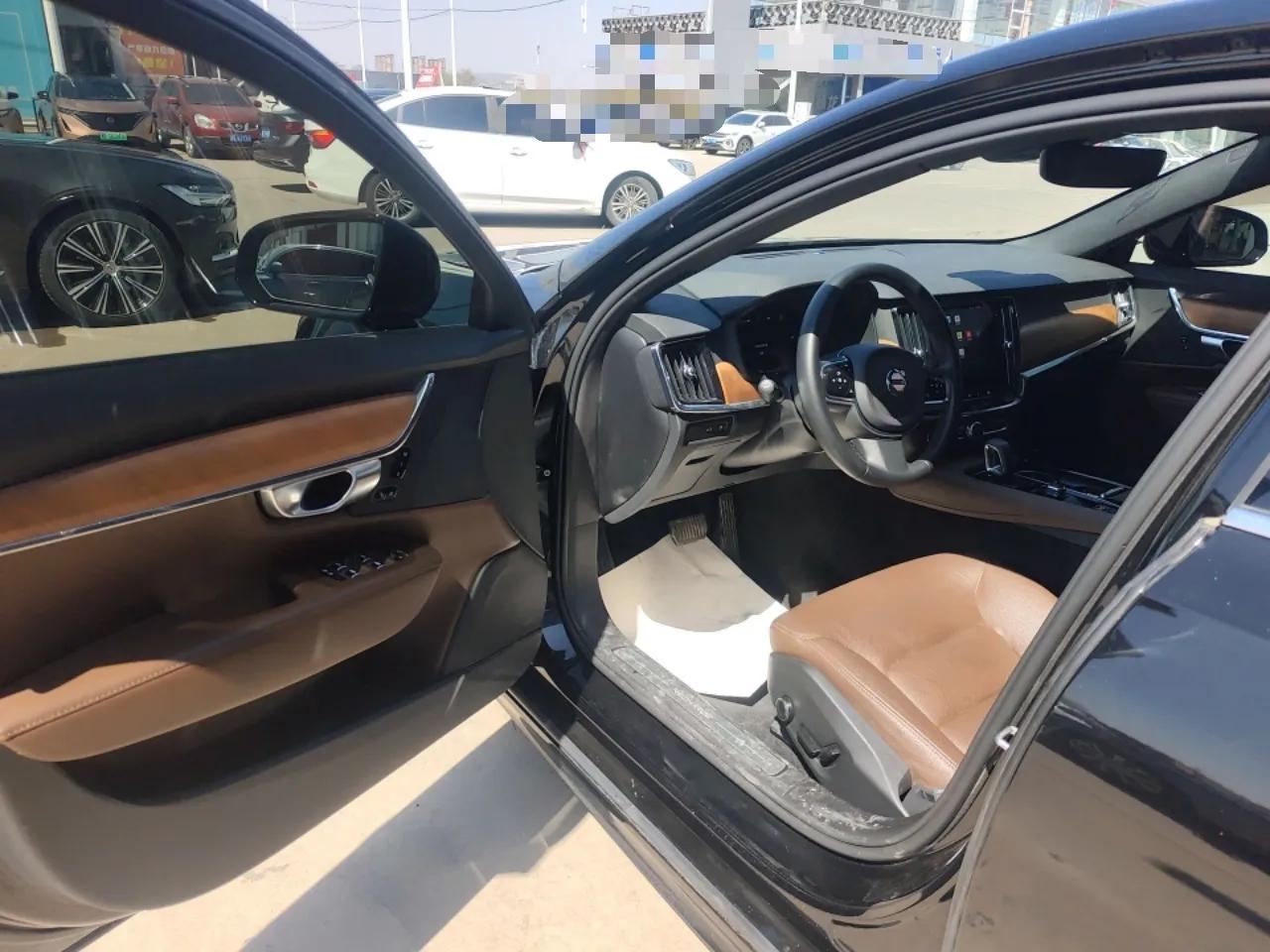 Volvo S90 New Energy 2023 T8 Plug-in Hybrid All-Wheel Drive Long-Range Zhiyi Luxury Edition — миниатюра 19