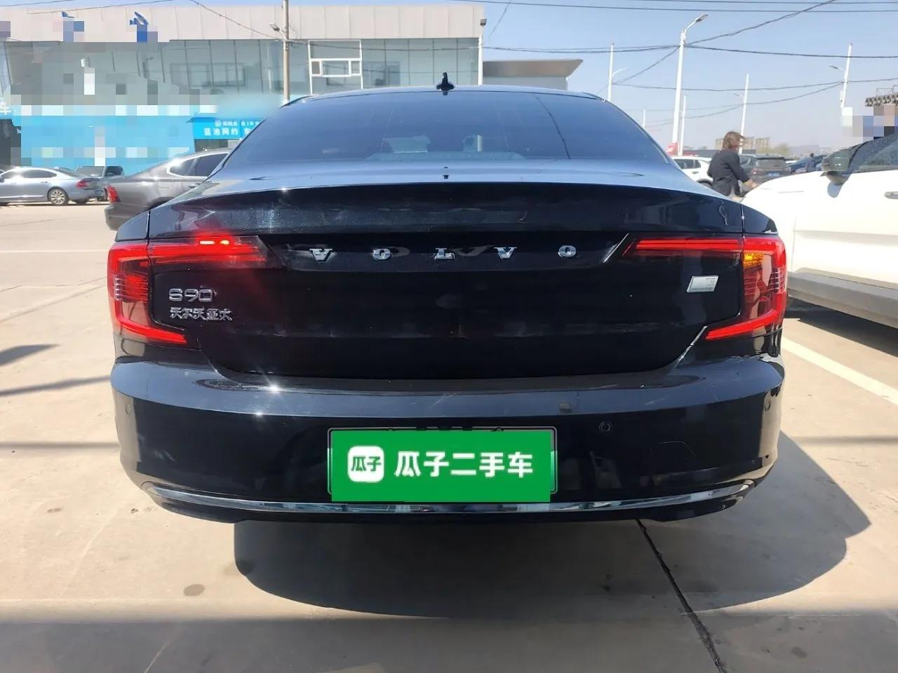 Volvo S90 New Energy 2023 T8 Plug-in Hybrid All-Wheel Drive Long-Range Zhiyi Luxury Edition — миниатюра 5